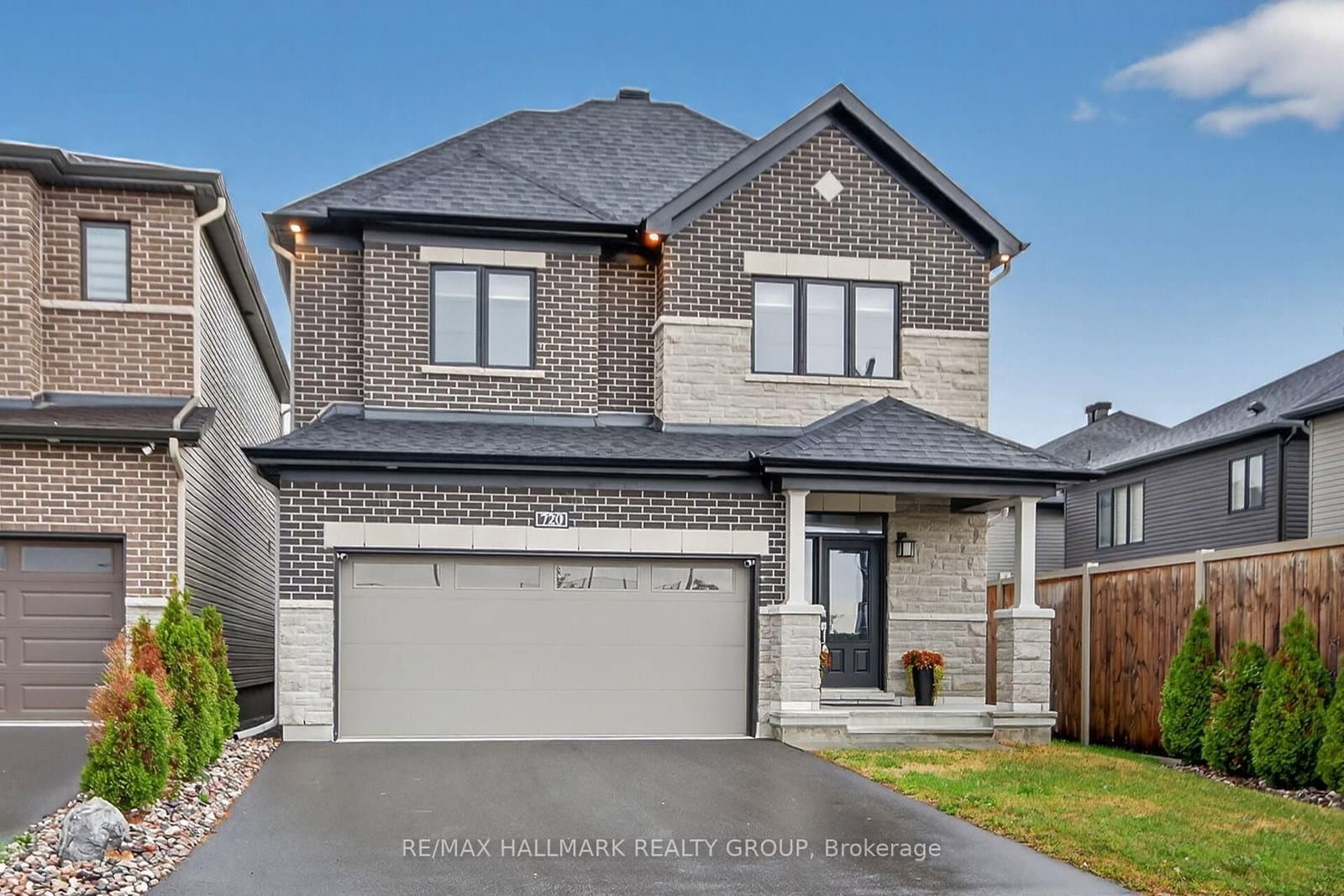 720 Cappamore Drive, Ottawa, ON — photo 2