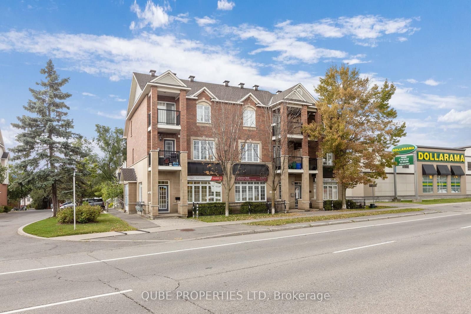 B - 2122 Montreal Road, Ottawa, ON — photo 2