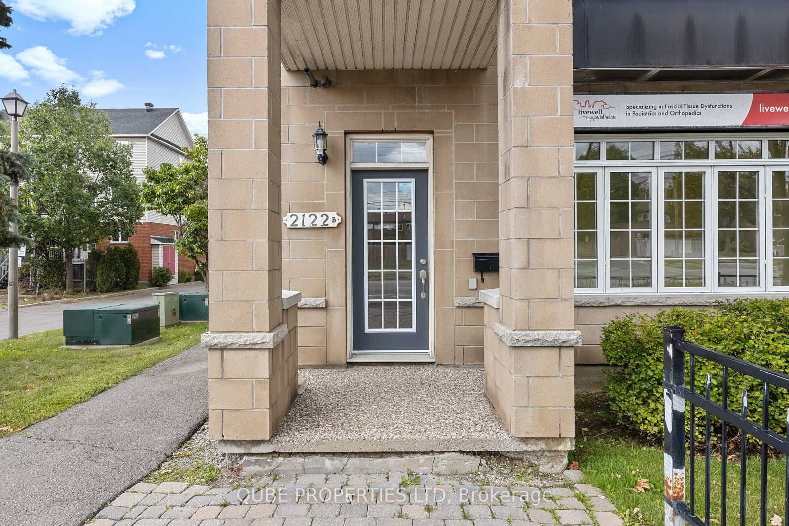 B - 2122 Montreal Road, Ottawa, ON — photo 3