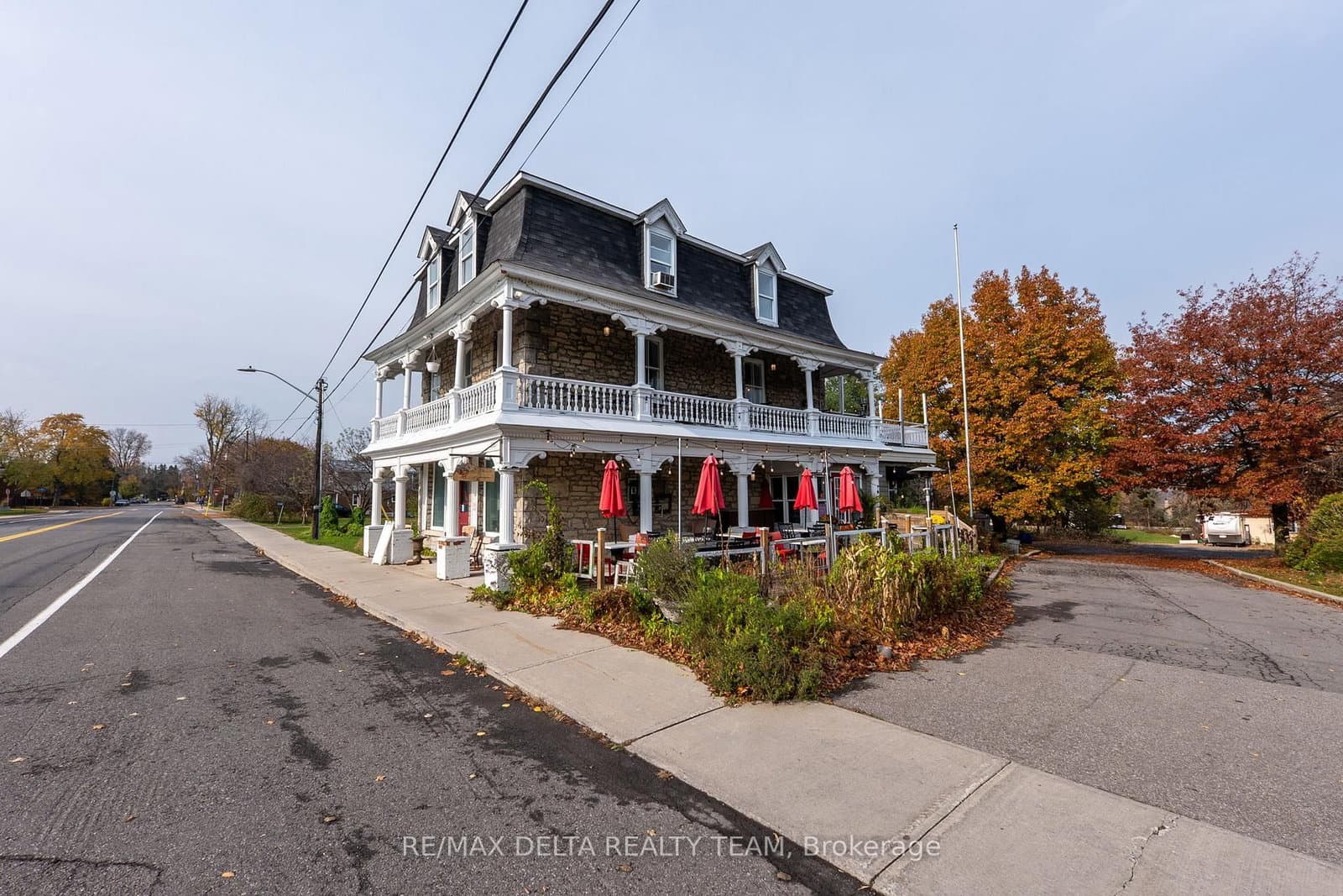 2607 OLD MONTREAL Road, Ottawa, ON