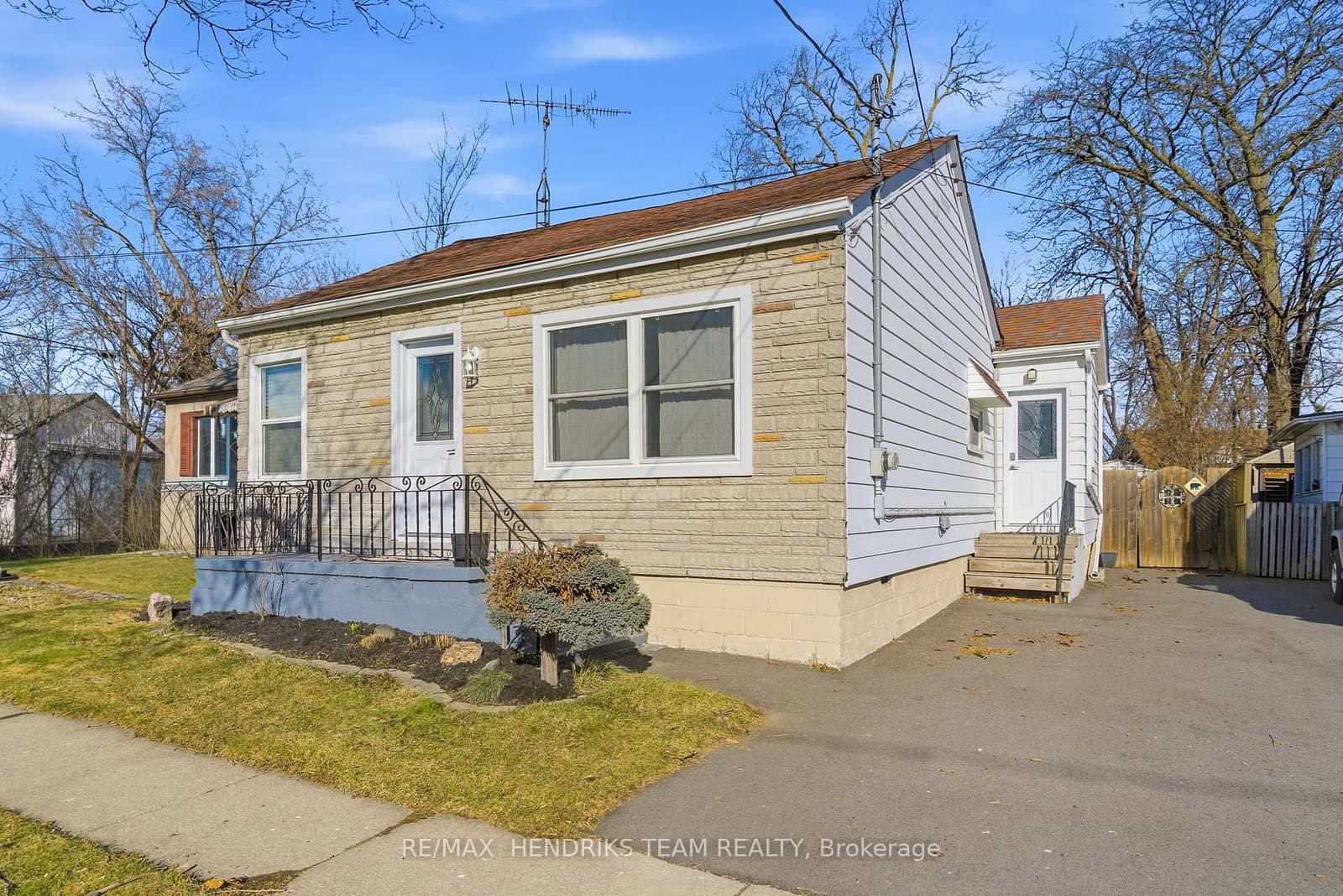 7 Elmwood Avenue, St. Catharines, ON