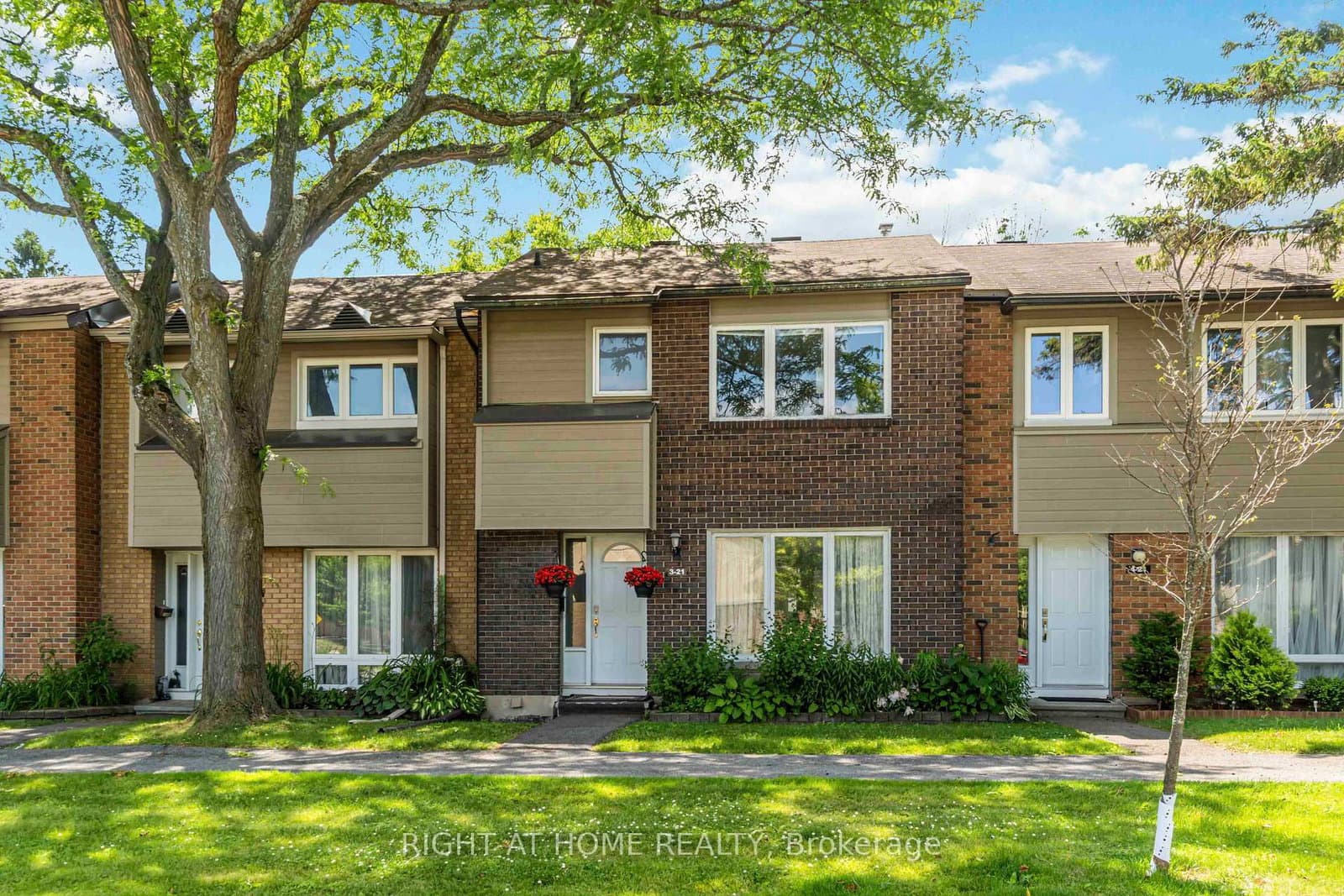 3 - 21 Midland Crescent, Ottawa, ON