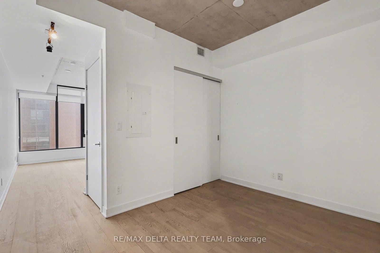 207 - 203 Catherine Street, Ottawa, ON — photo 8