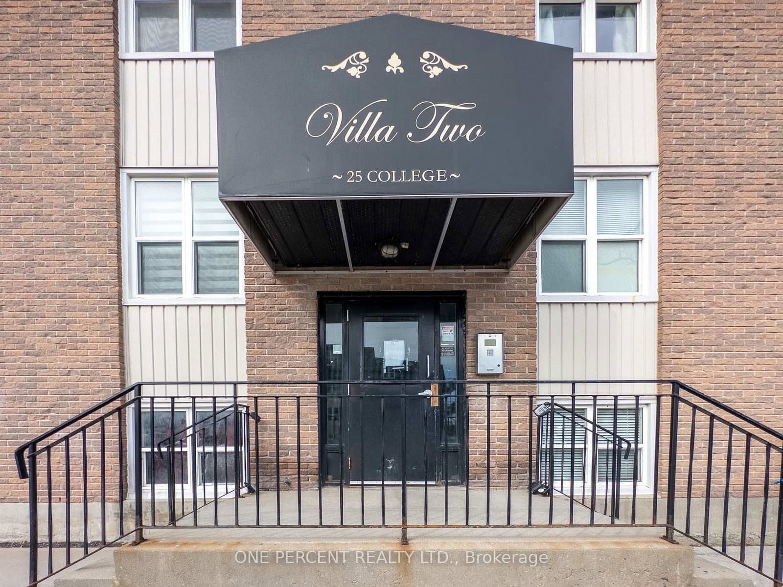 206 - 25 COLLEGE Street, Belleville, ON — photo 2
