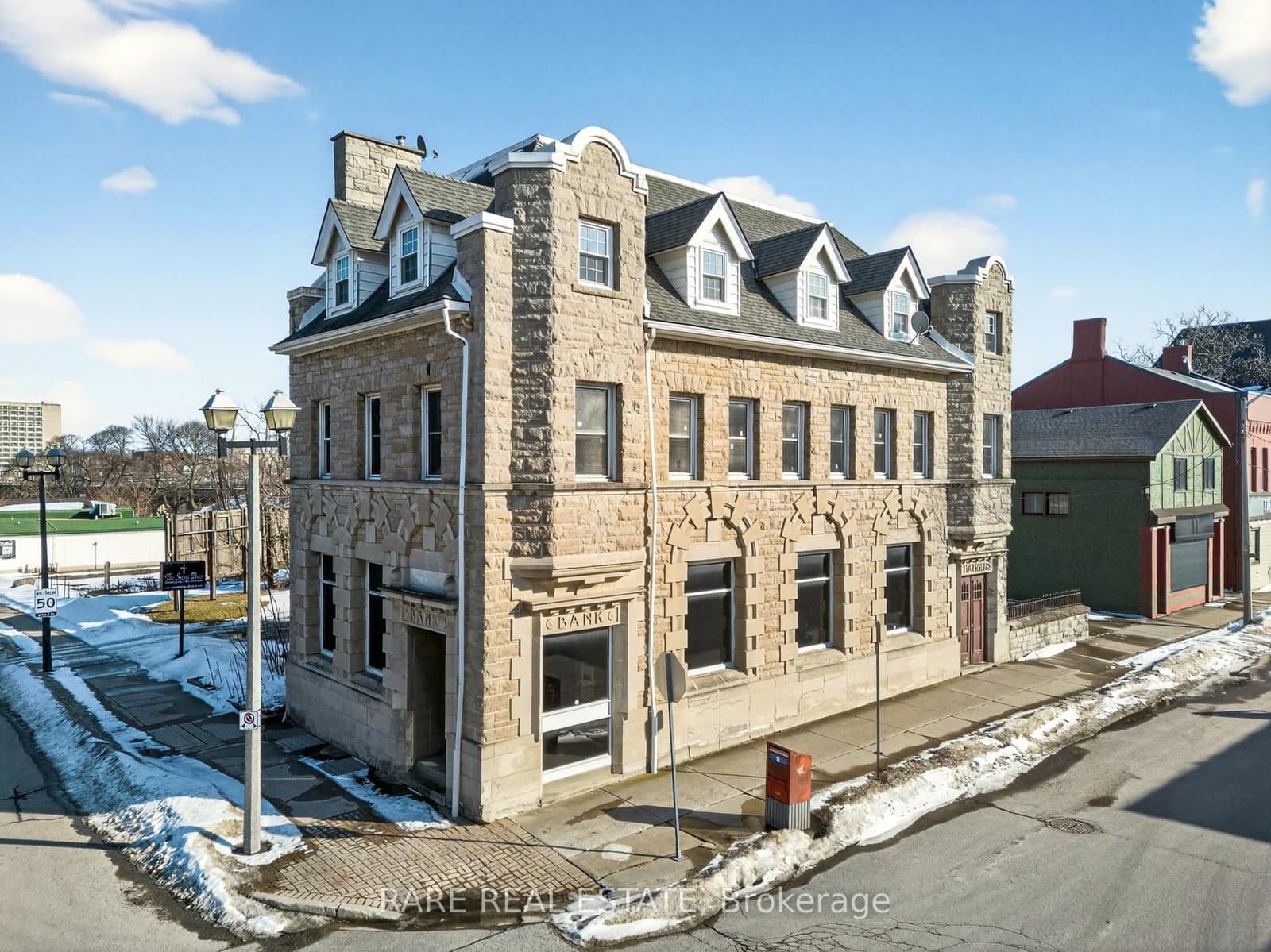 4190 Bridge Street, Niagara Falls, ON