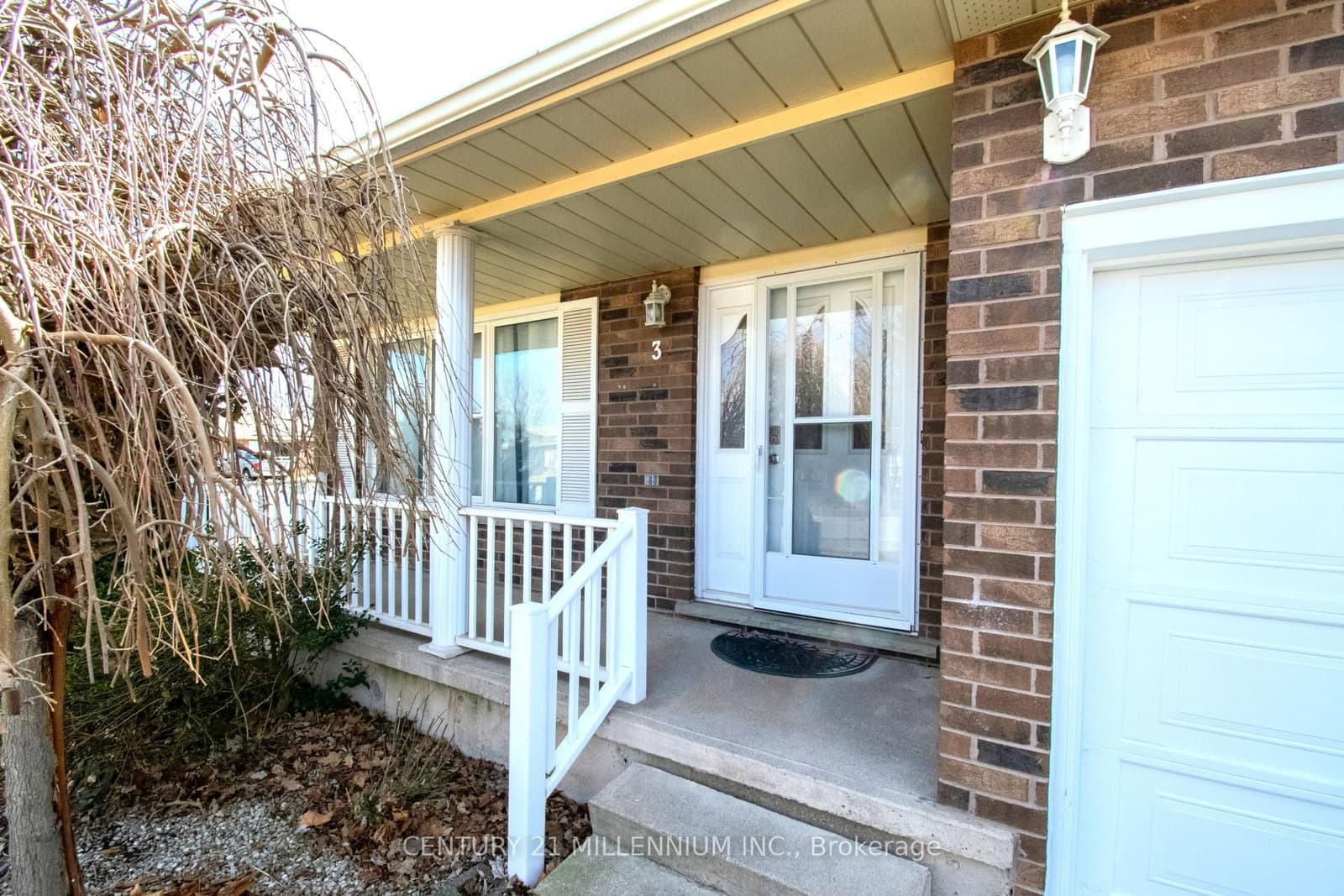 3 College Park Drive, Welland, ON — photo 2