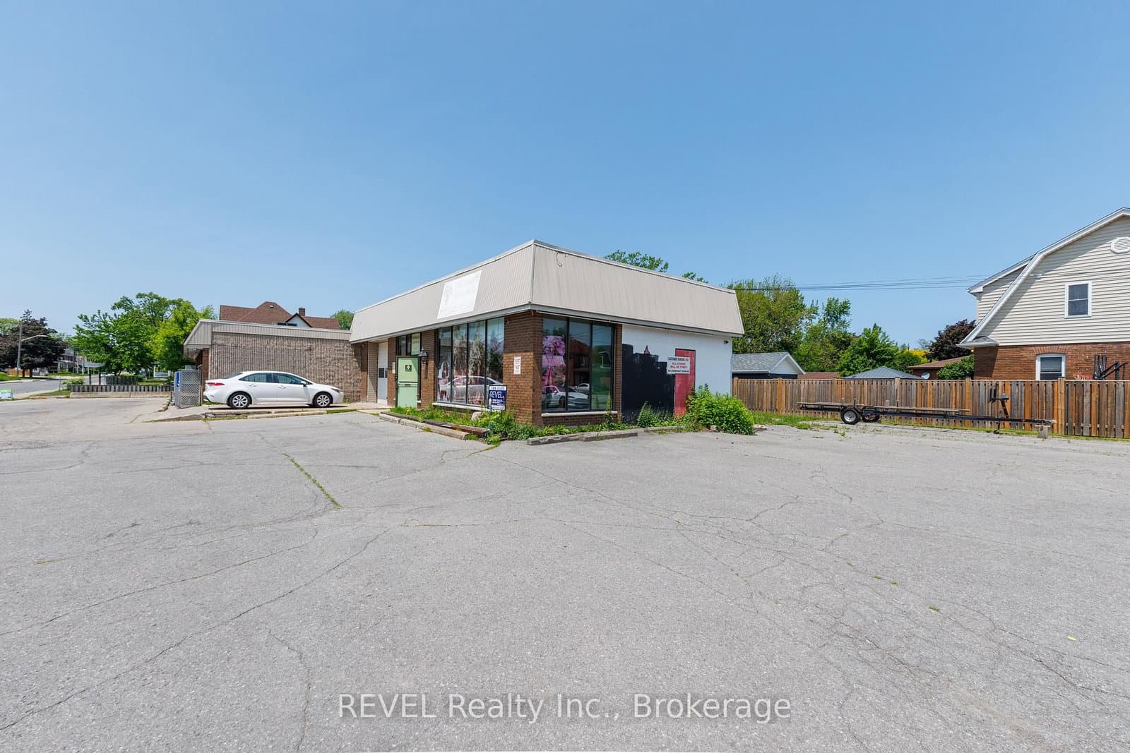 4957 Bridge Street, Niagara Falls, ON — photo 3
