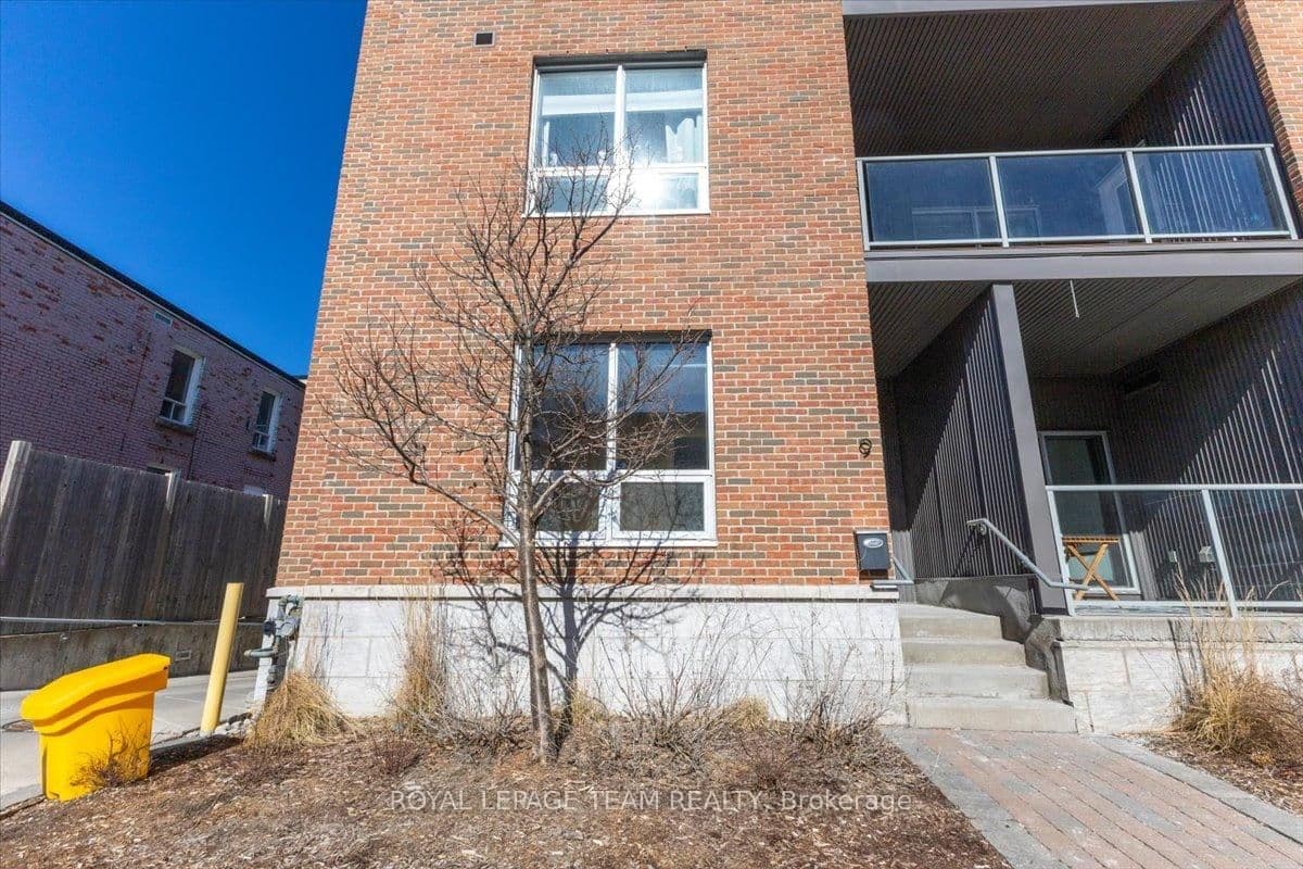 9 Balsam Street, Ottawa, ON — photo 1