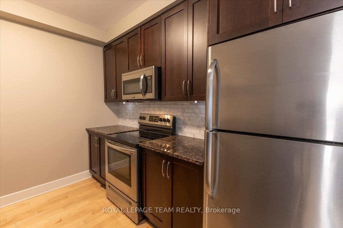 9 Balsam Street, Ottawa, ON — photo 13