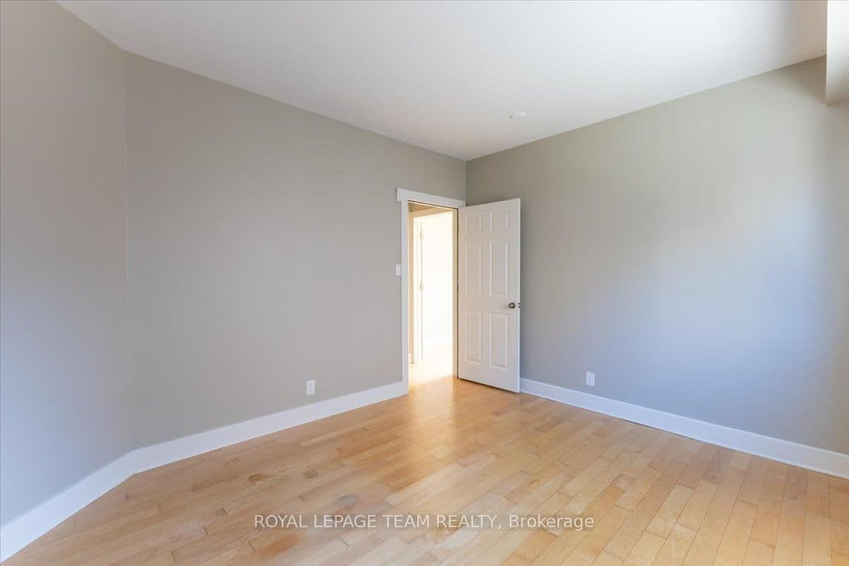 9 Balsam Street, Ottawa, ON — photo 16