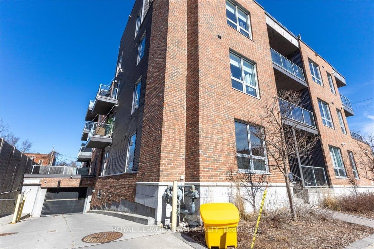 9 Balsam Street, Ottawa, ON — photo 2