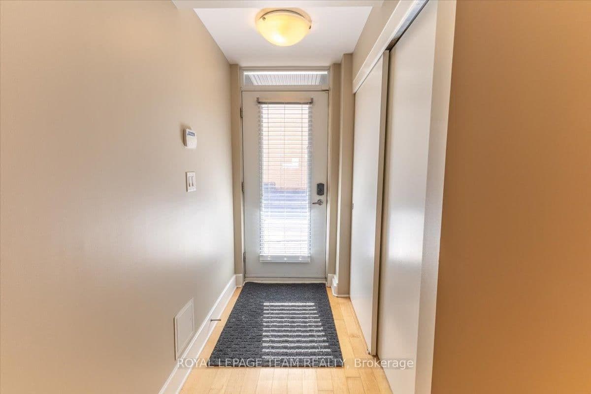 9 Balsam Street, Ottawa, ON — photo 7