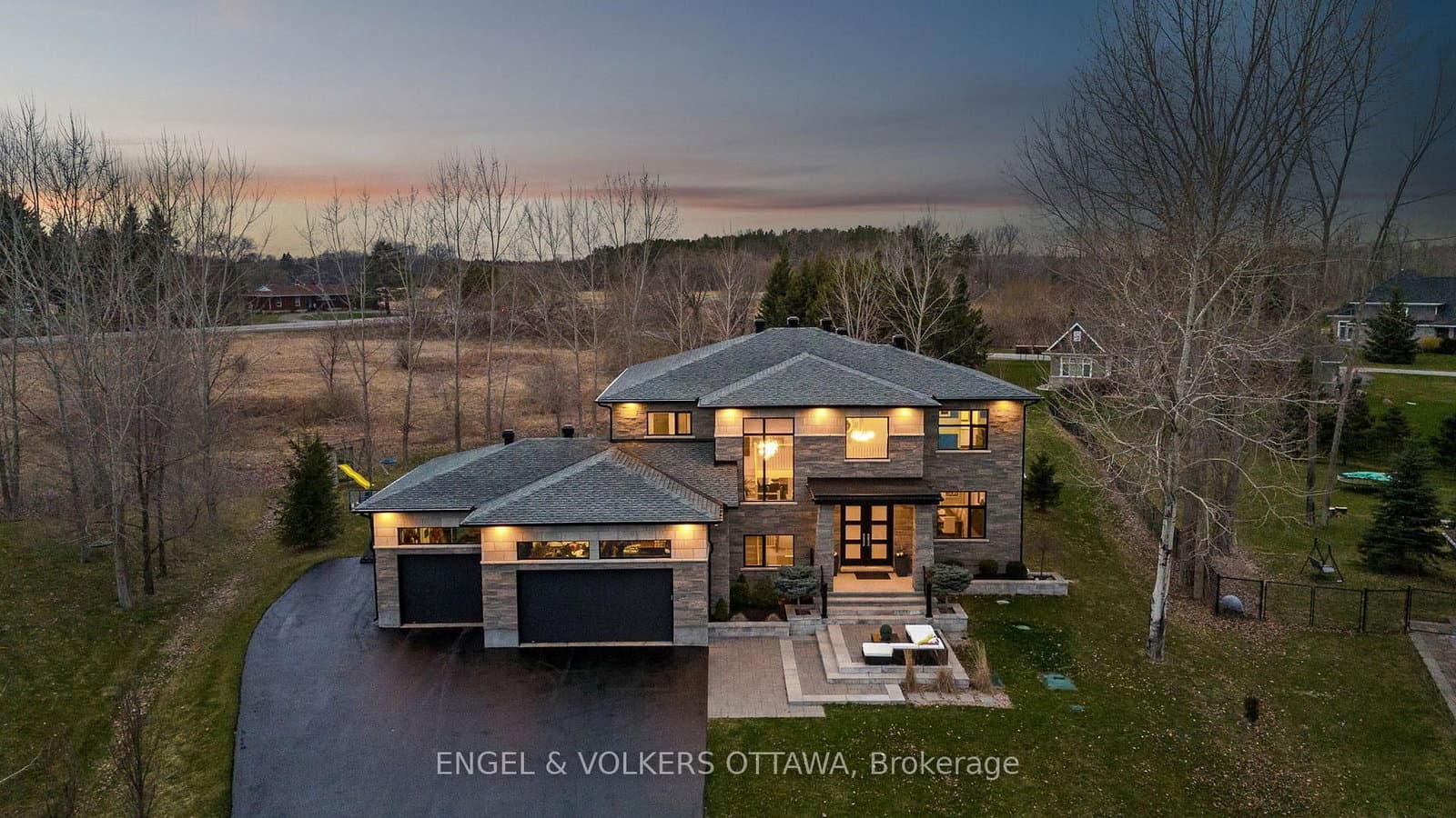 532 Leimerk Court, Ottawa, ON — photo 2