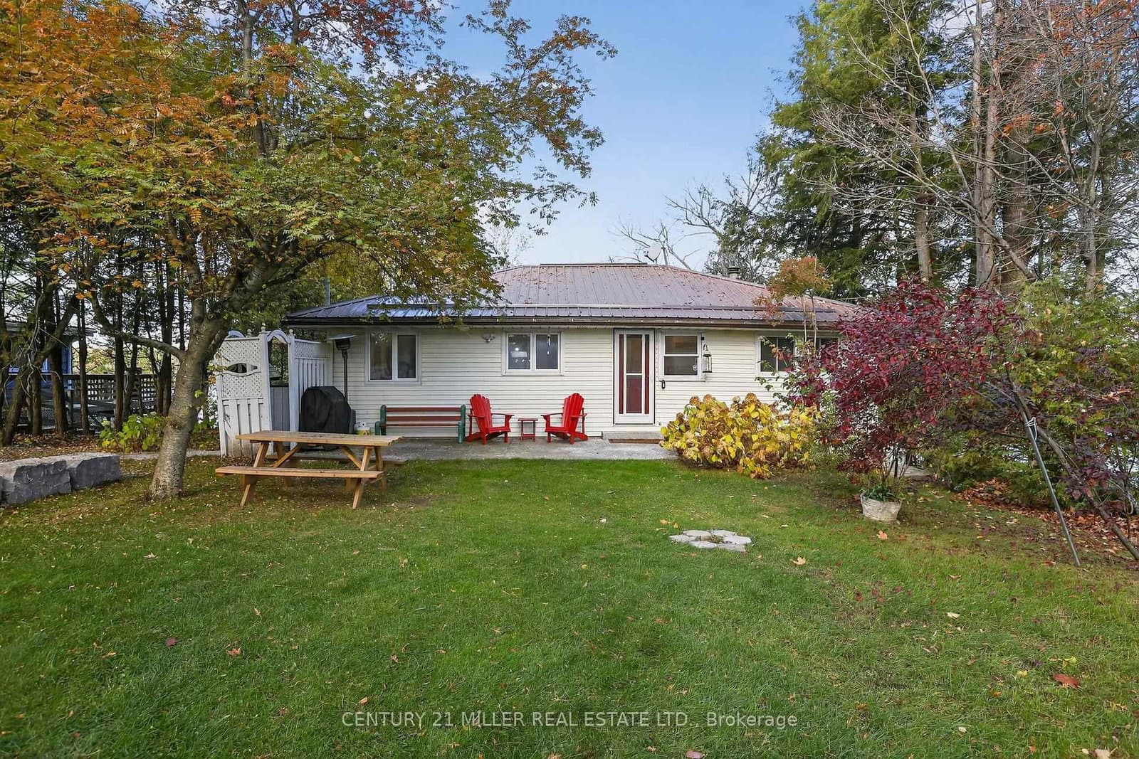 733 Marble Point Road, Limoges, ON
