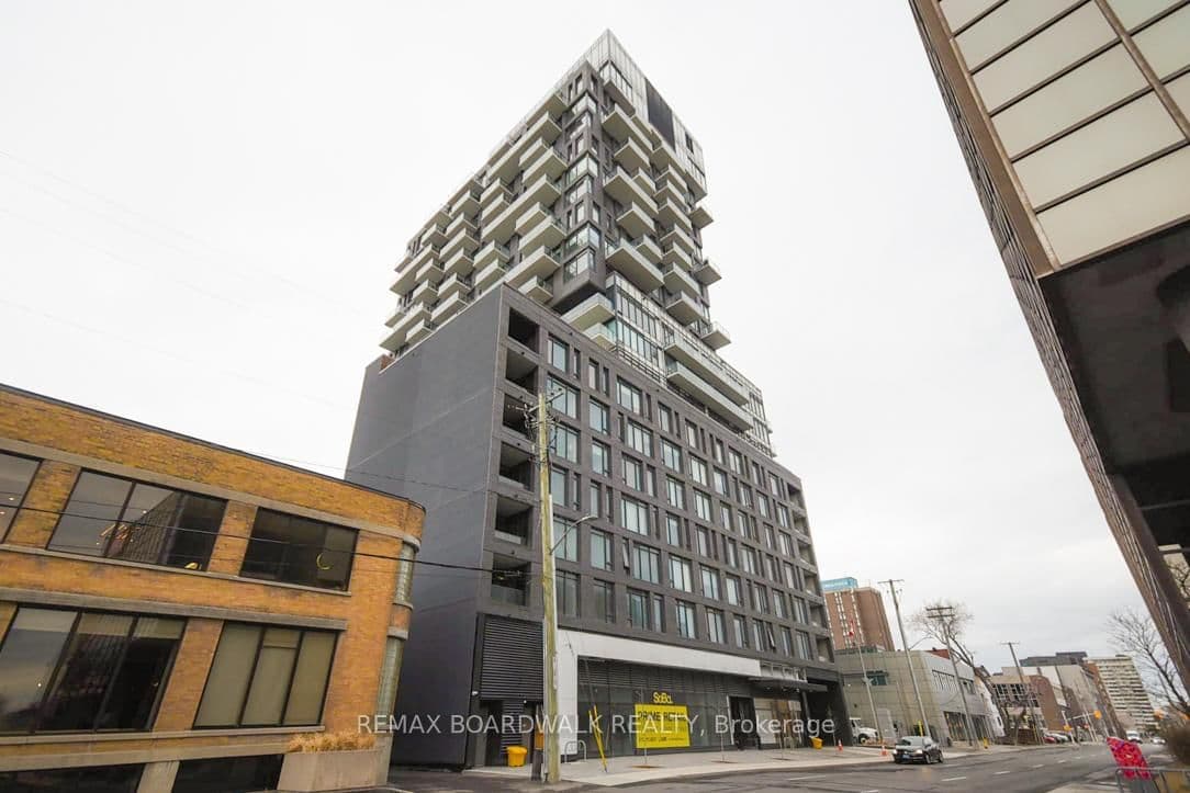 1709 - 203 Catherine Street, Ottawa, ON