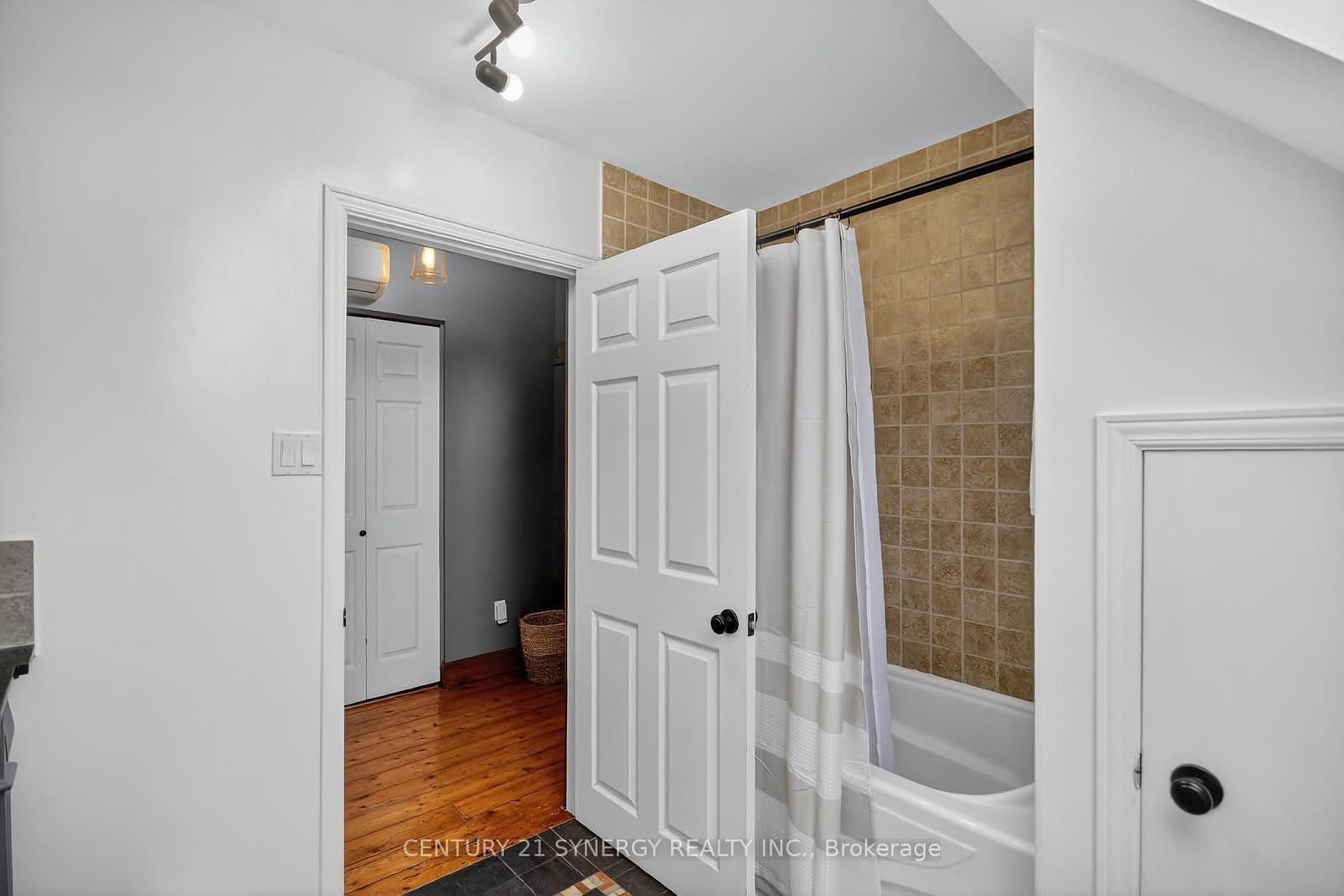 103 Queen Charlotte Street, Richmond, ON — photo 24