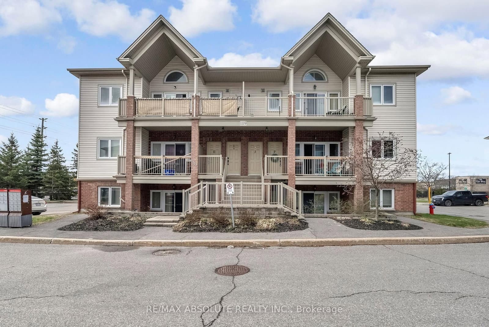 F - 1119 Stittsville Main Street, Ottawa, ON