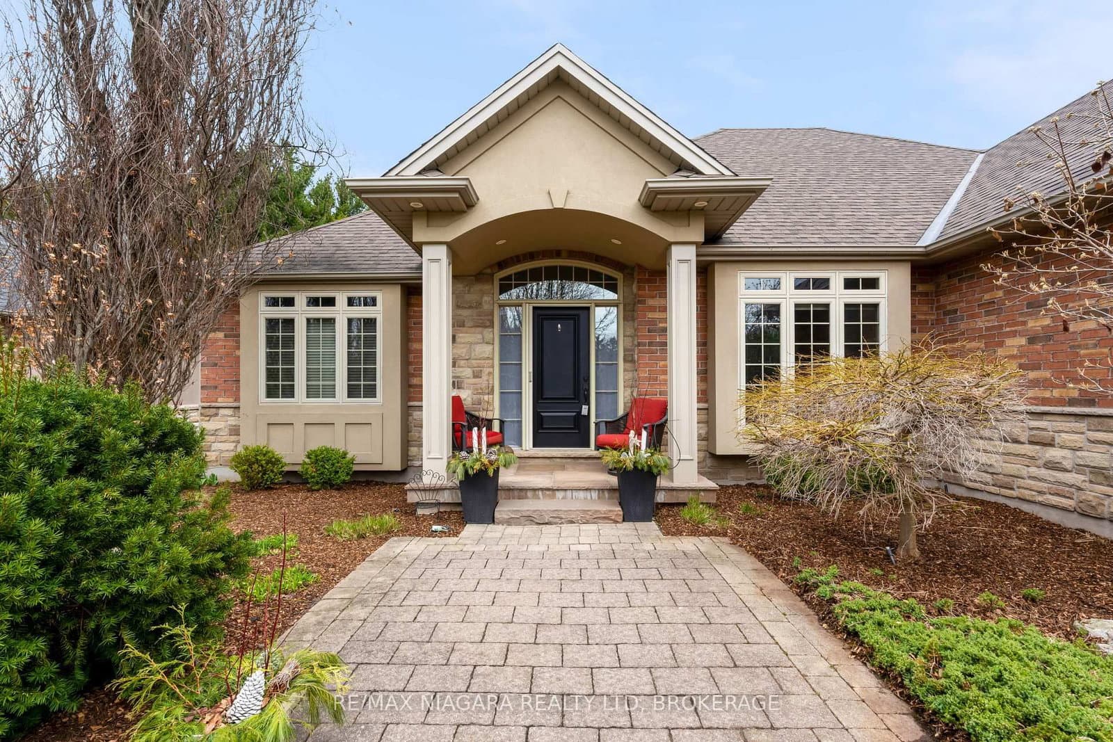 27 Martha Court, Pelham, ON — photo 3
