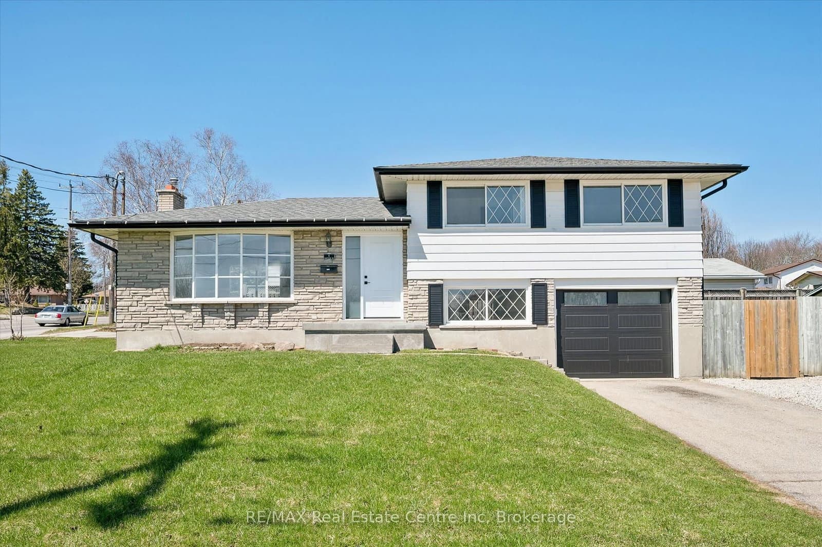 6 Eastview Road, Guelph, ON