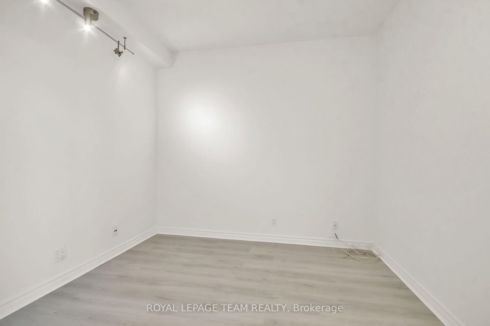 1104 - 131 Wurtemburg Street, Ottawa, ON — photo 24