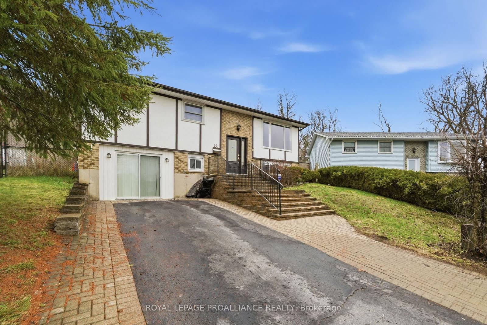 19 Allore Avenue, Quinte West, ON