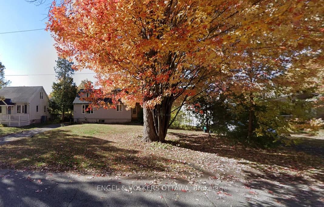 72 Scrivens Street, Ottawa, ON — photo 1