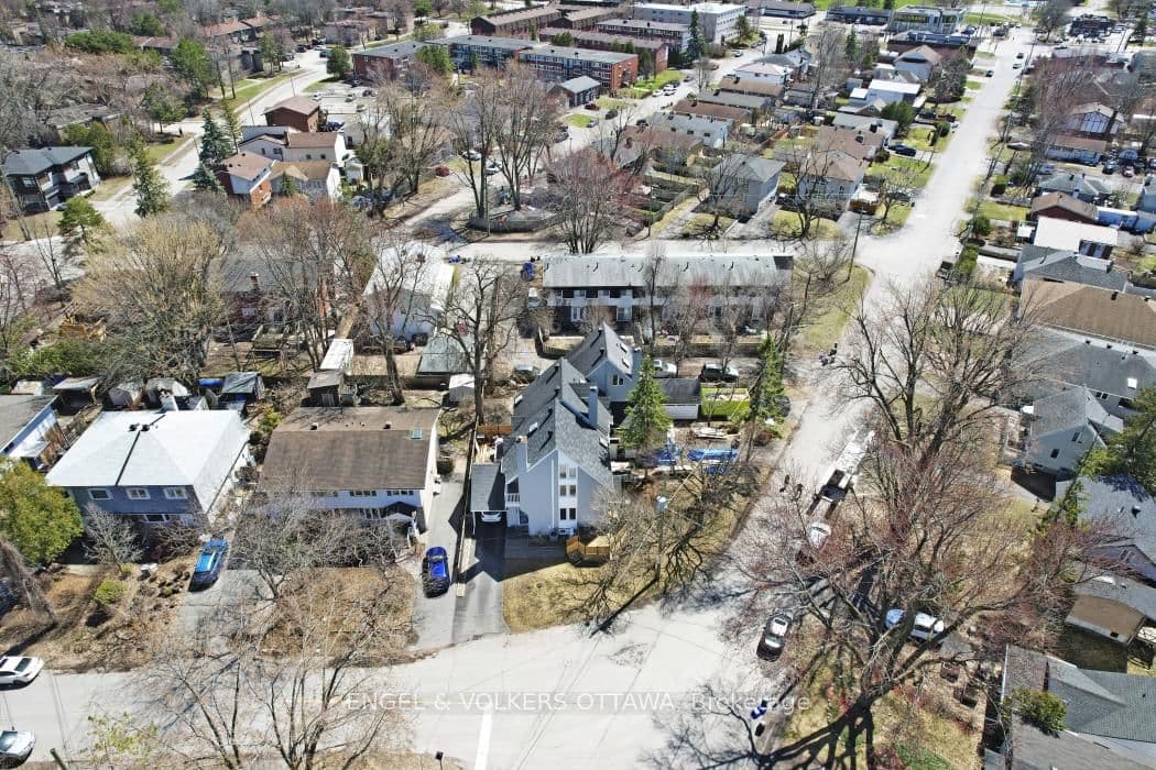72 Scrivens Street, Ottawa, ON — photo 4