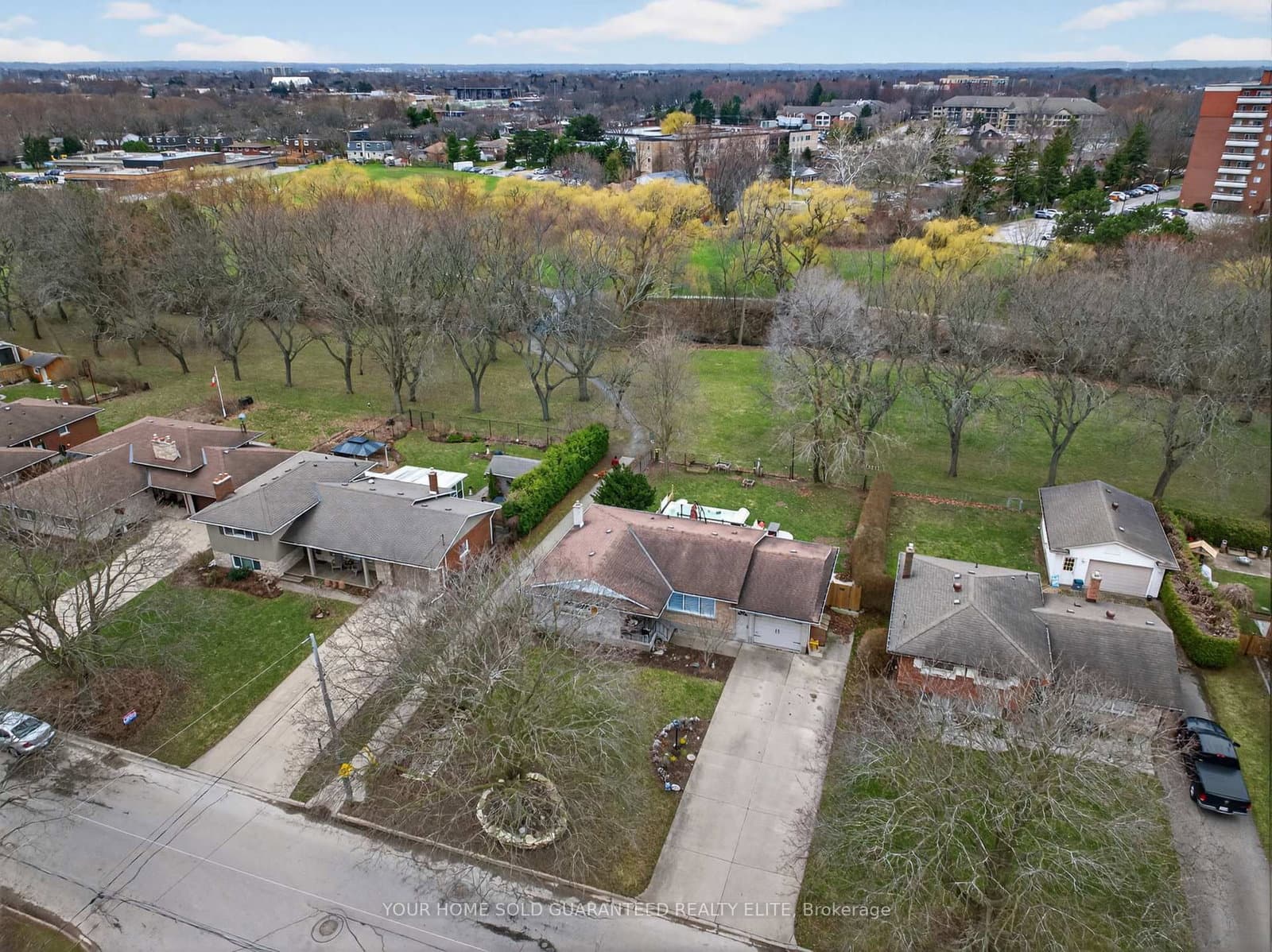79 Prince Charles Drive, St. Catharines, ON — photo 3