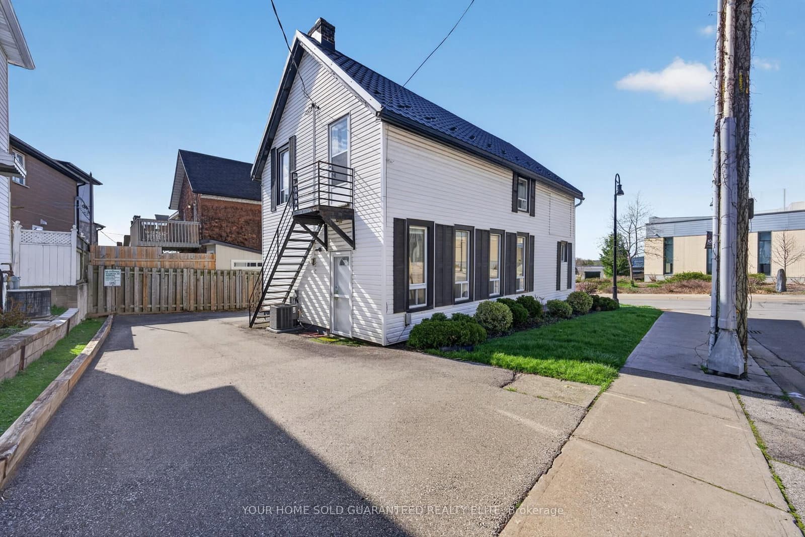 48 Carlisle Street, St. Catharines, ON — photo 3