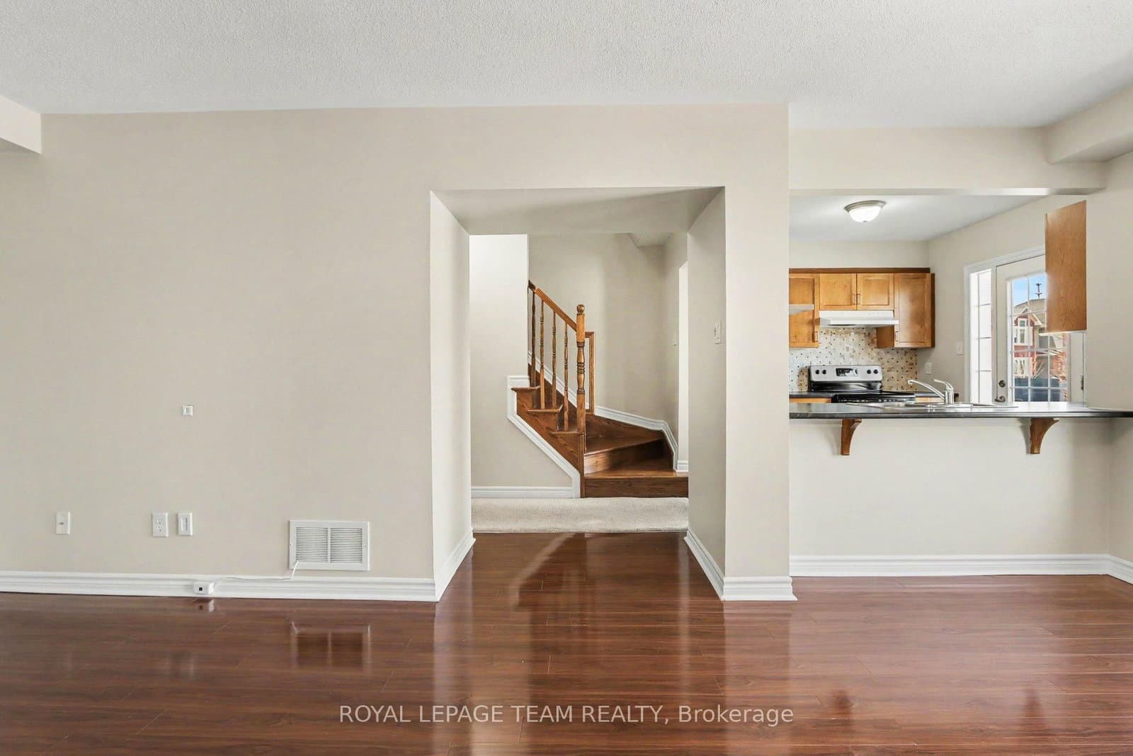 2100 Madrid Avenue, Ottawa, ON — photo 12