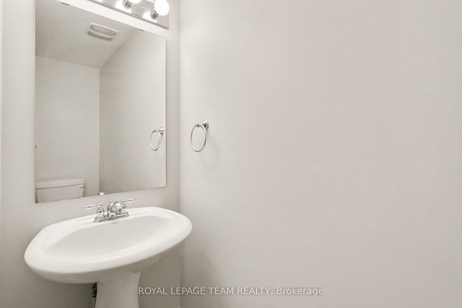 2100 Madrid Avenue, Ottawa, ON — photo 20