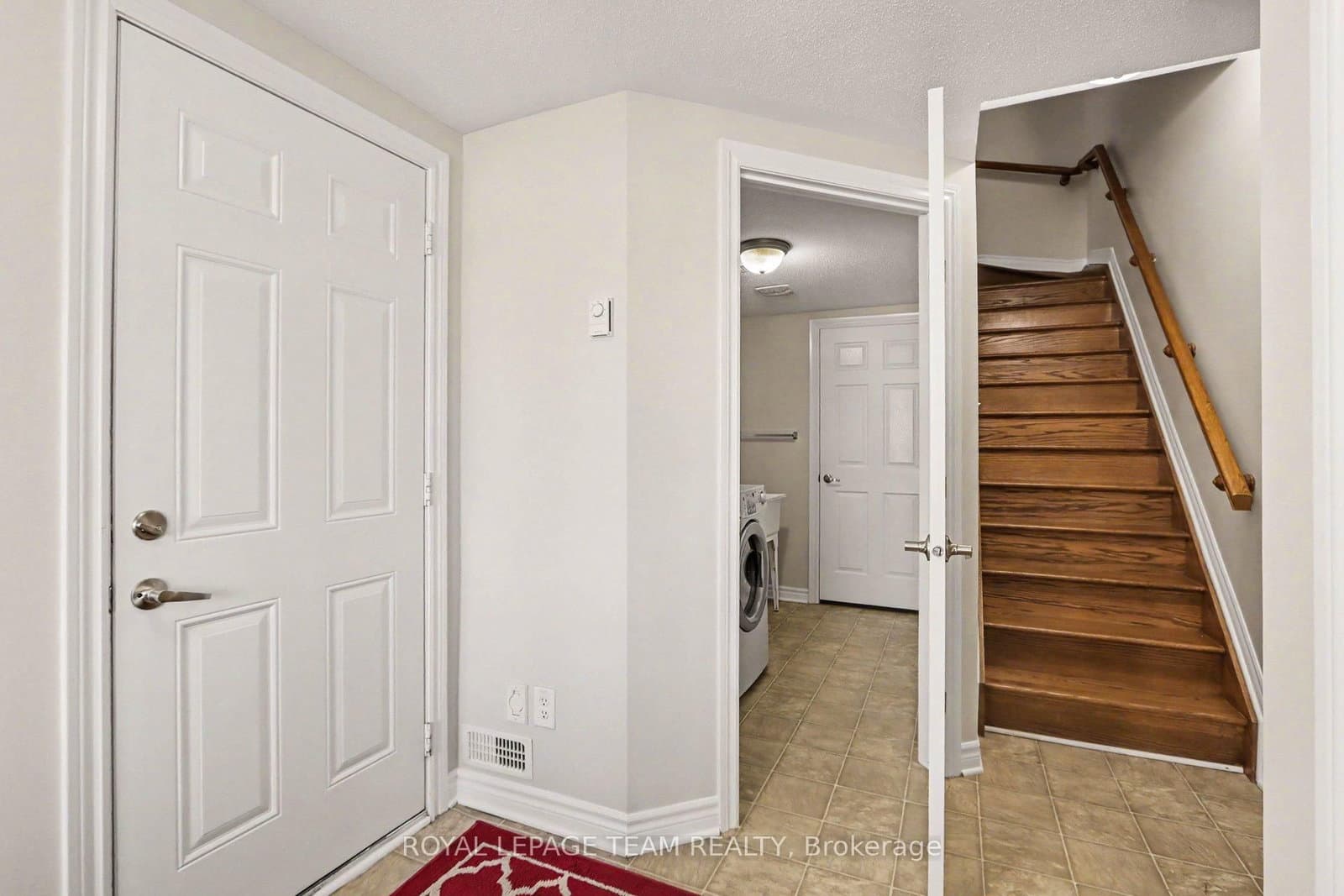 2100 Madrid Avenue, Ottawa, ON — photo 5