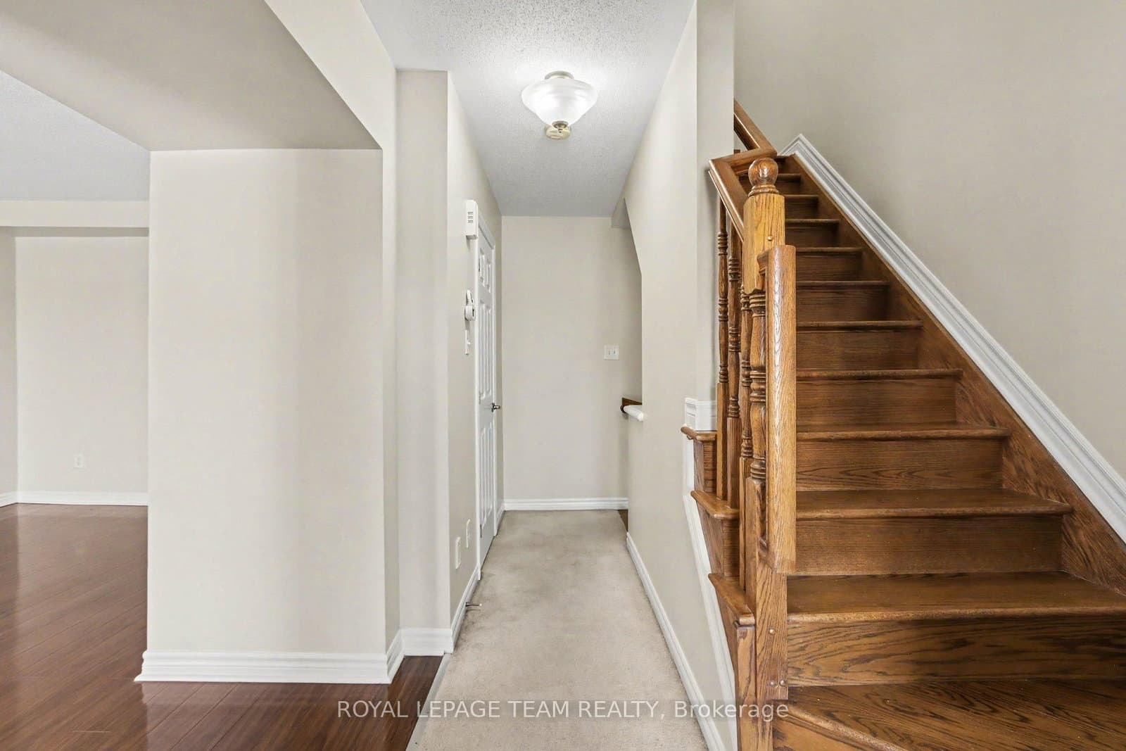 2100 Madrid Avenue, Ottawa, ON — photo 6