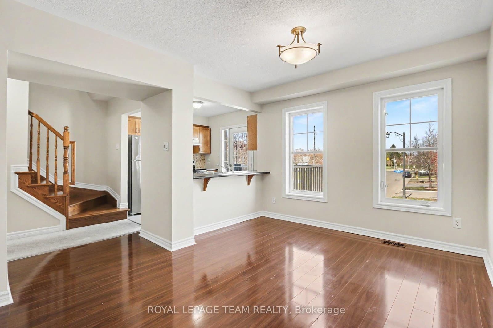 2100 Madrid Avenue, Ottawa, ON — photo 7