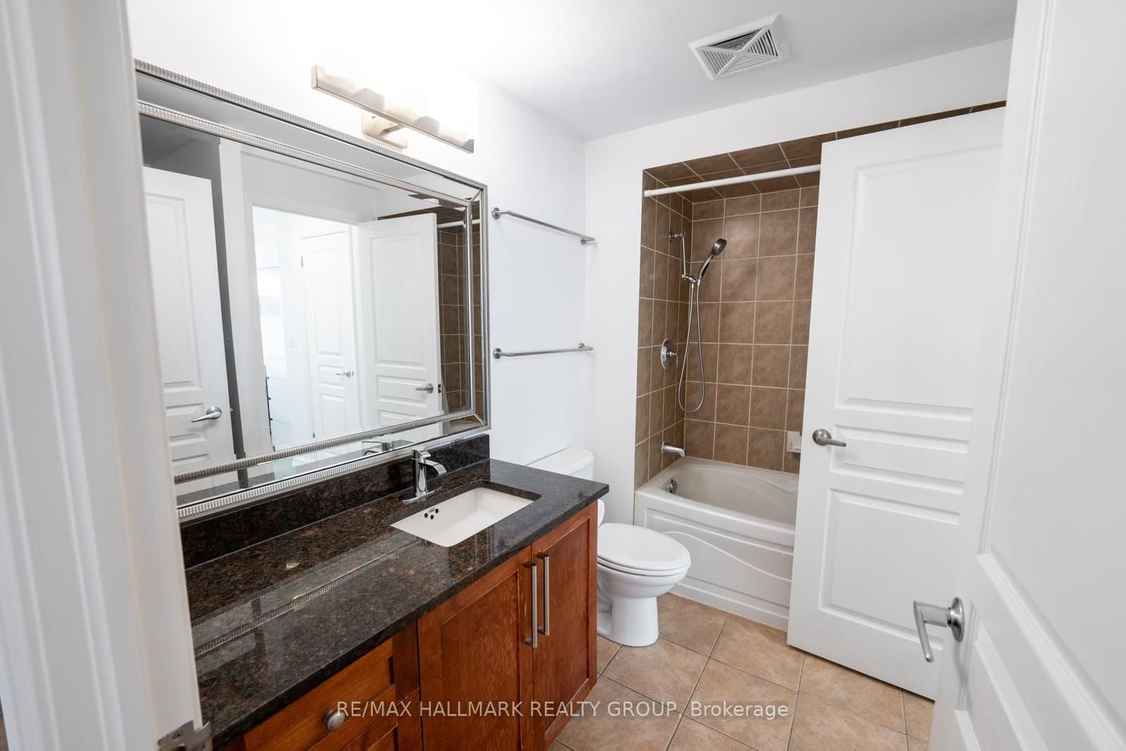 1007 - 200 Besserer Street, Ottawa, ON — photo 16