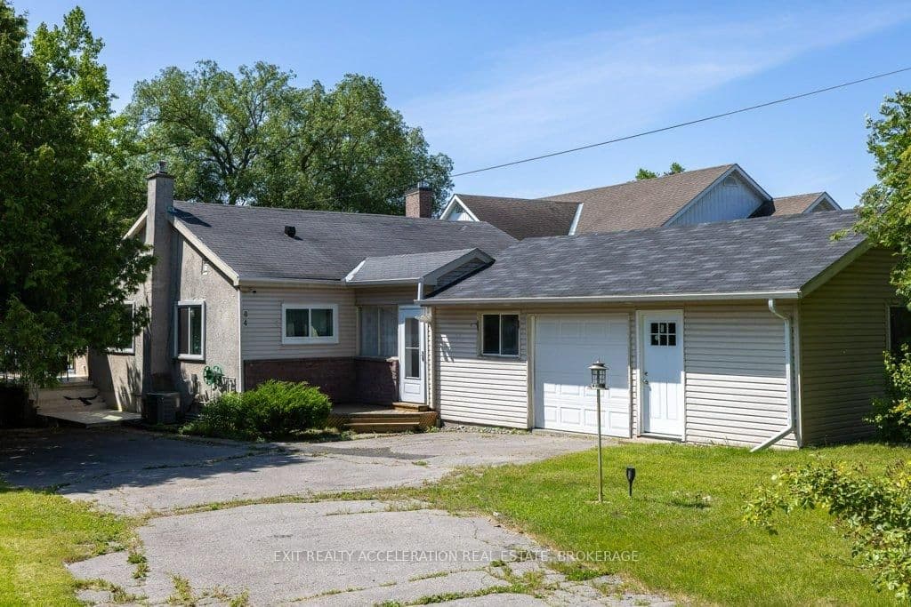 84 Main Street, Deseronto, ON — photo 2