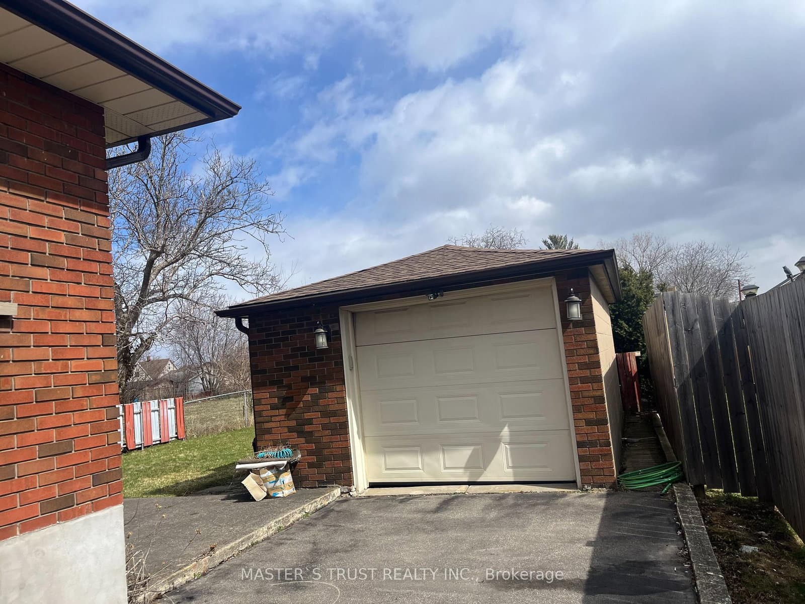 5568 Drummond Road, Niagara Falls, ON — photo 3