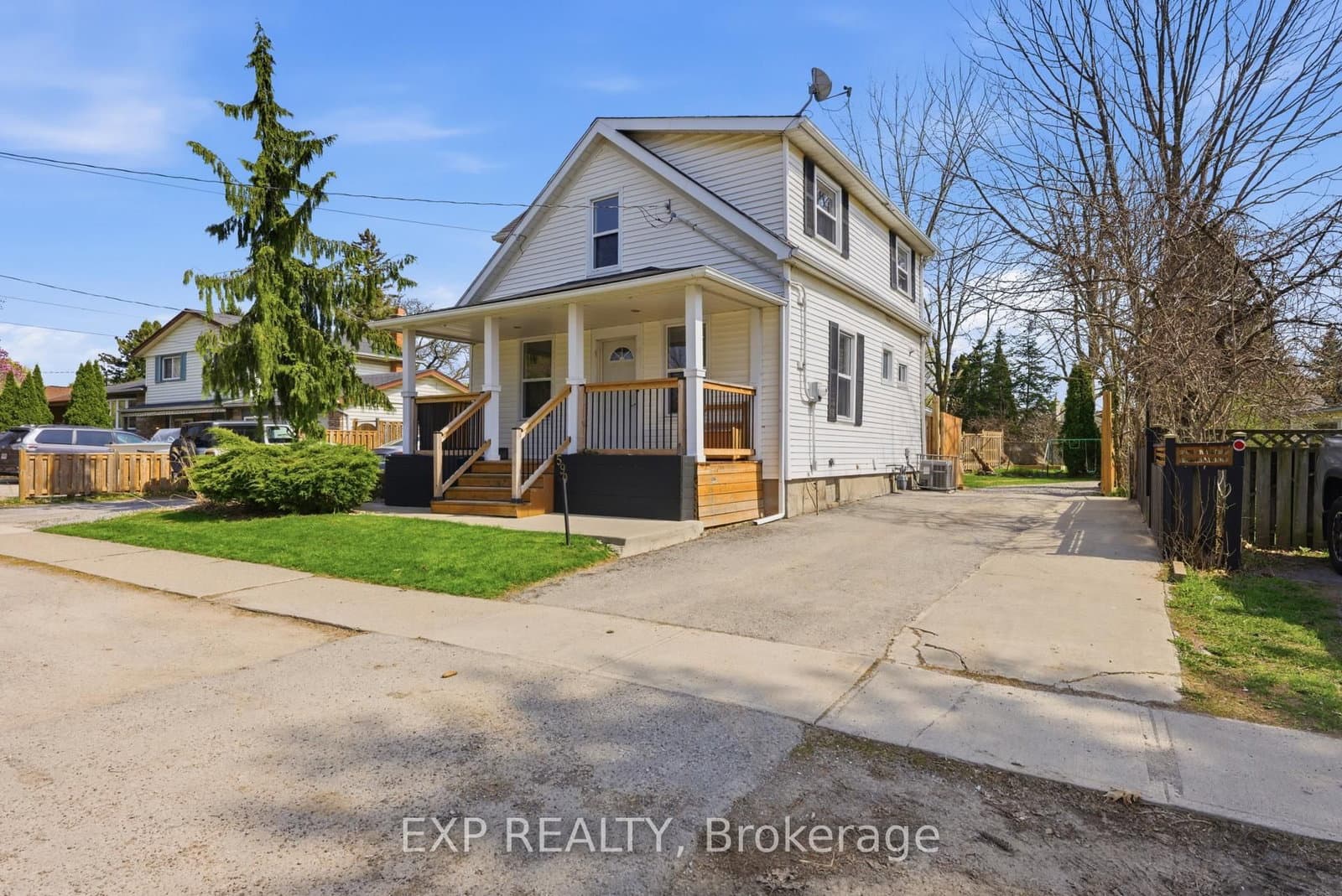 590 Scott Street, St. Catharines, ON — photo 2
