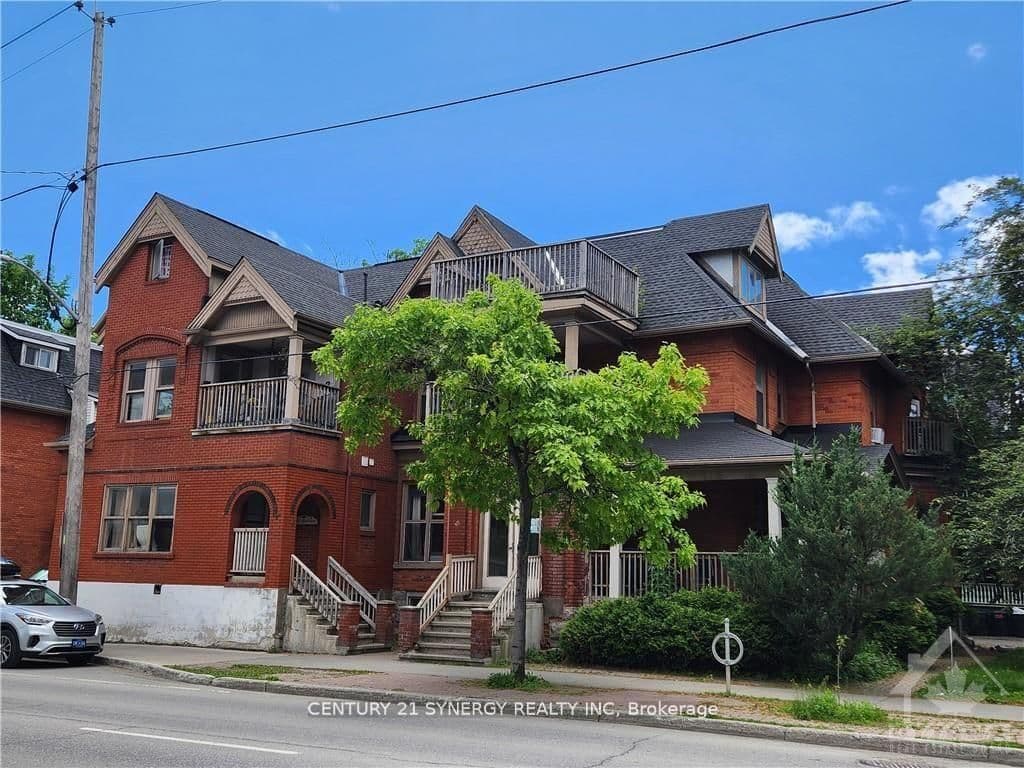 2 - 450 Maclaren Street, Ottawa, ON