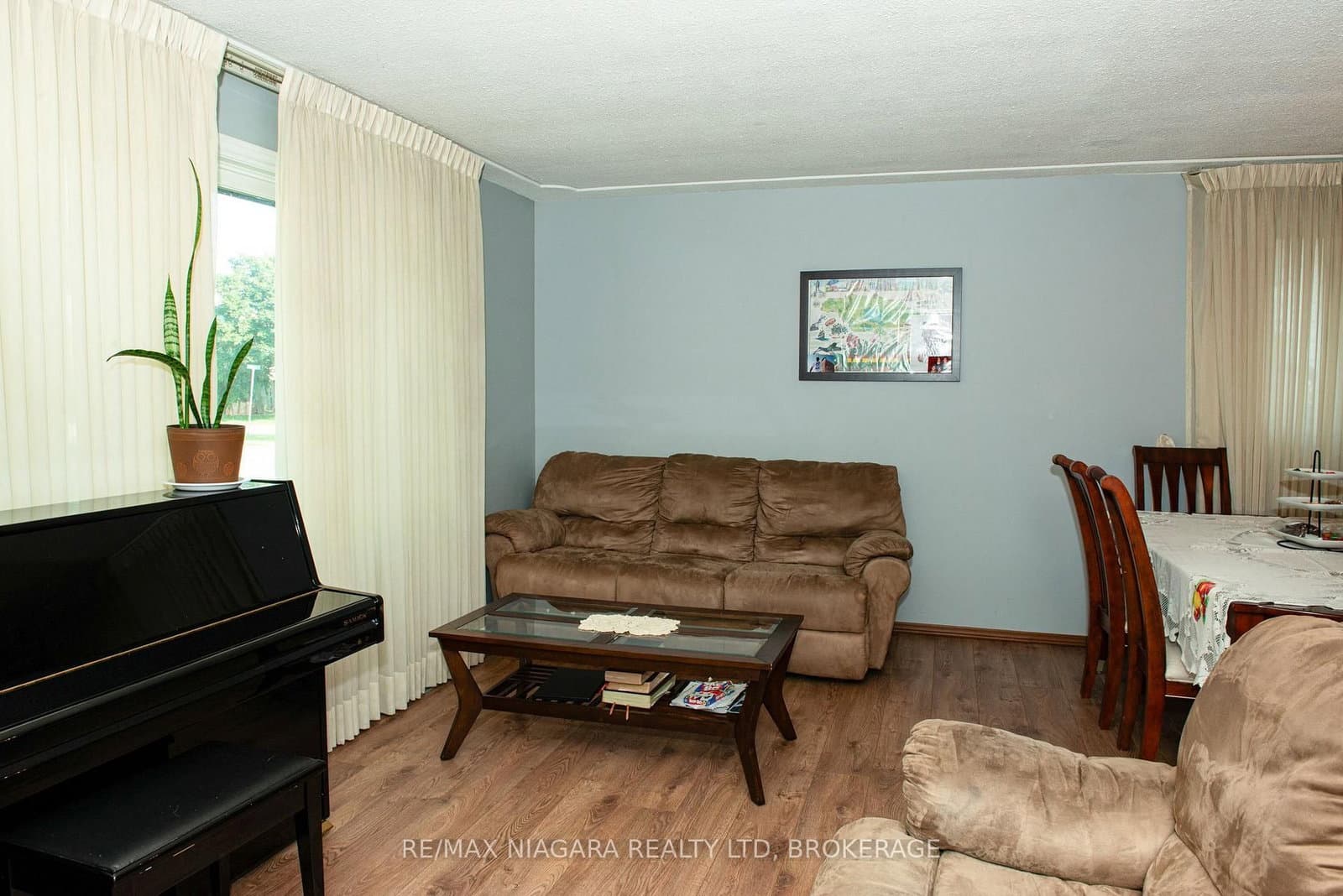 38 Roehampton Drive, St. Catharines, ON — photo 3
