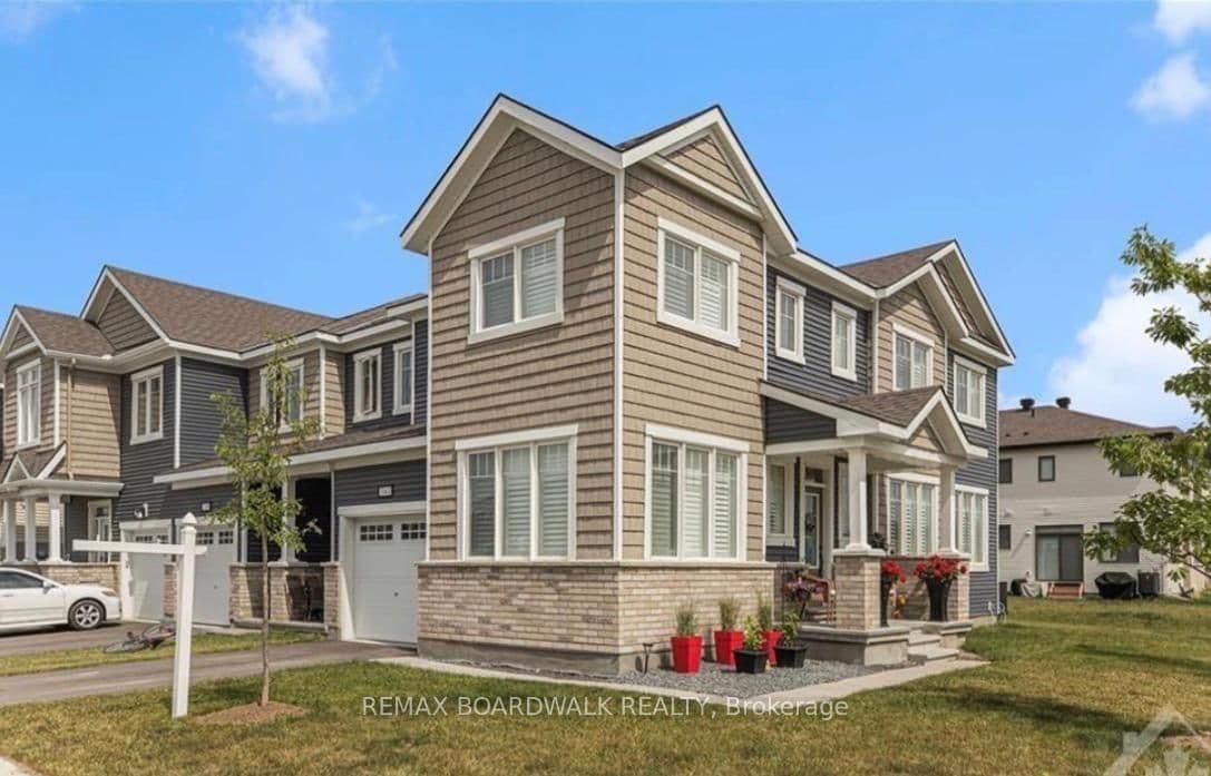 741 DERREEN Avenue, Ottawa, ON — photo 2
