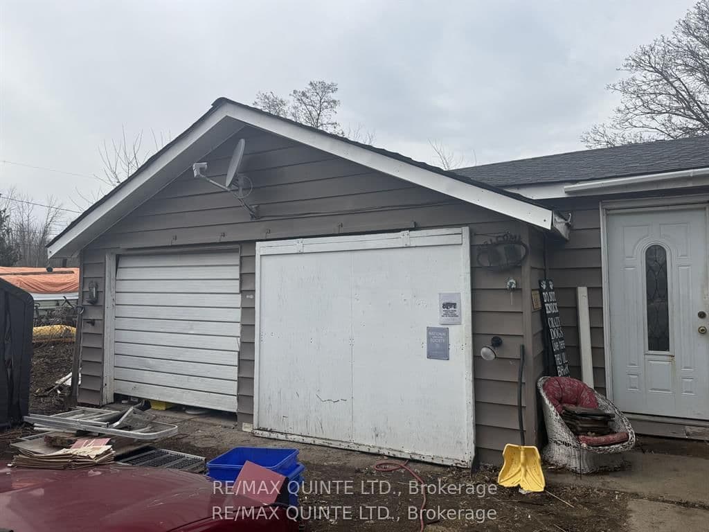 41 Lane Crescent, Belleville, ON — photo 3