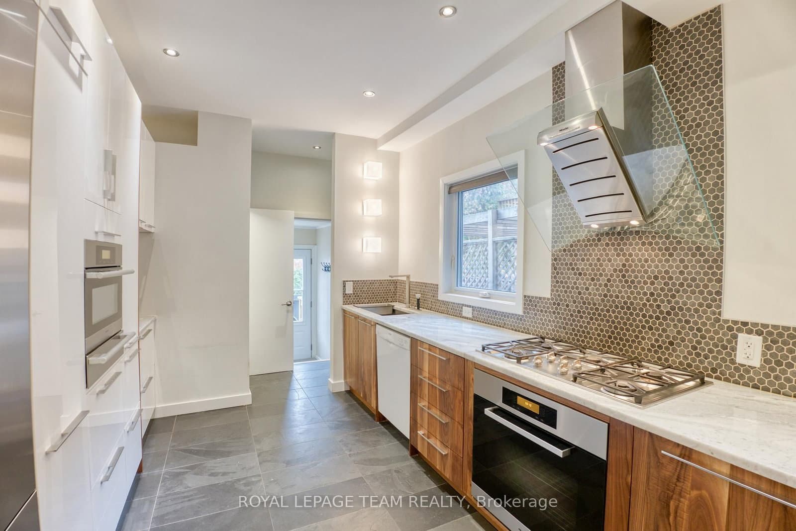 87 Guigues Avenue, Ottawa, ON — photo 9