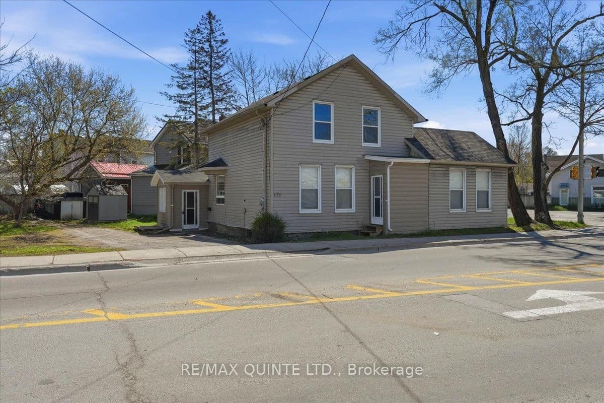 171 Station Street, Belleville, ON — photo 2