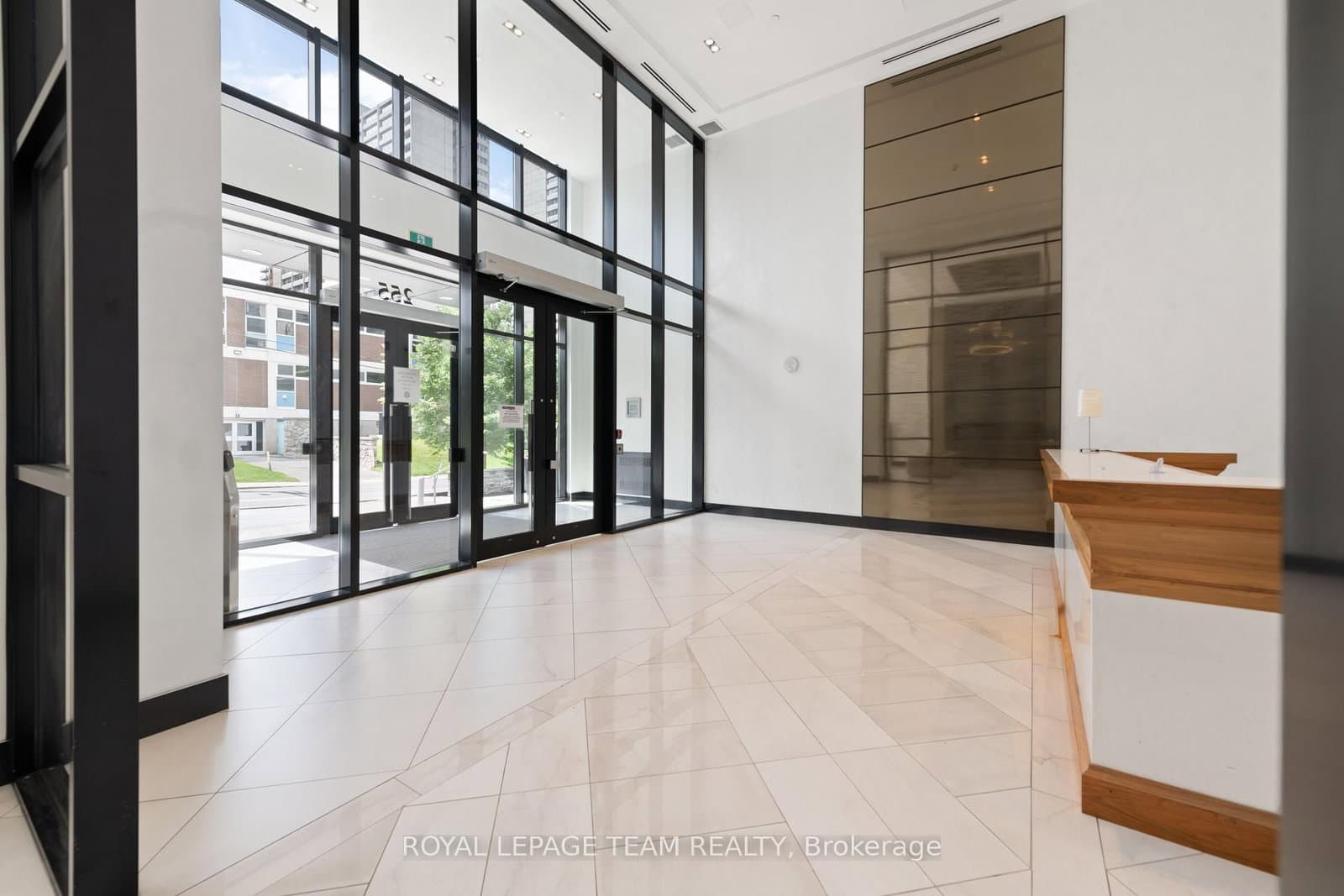 409 - 255 Bay Street, Ottawa, ON — photo 4