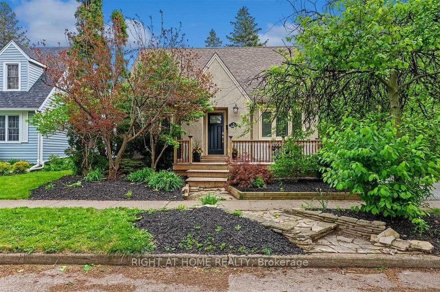 2 Columbia Street, St. Catharines, ON — photo 3