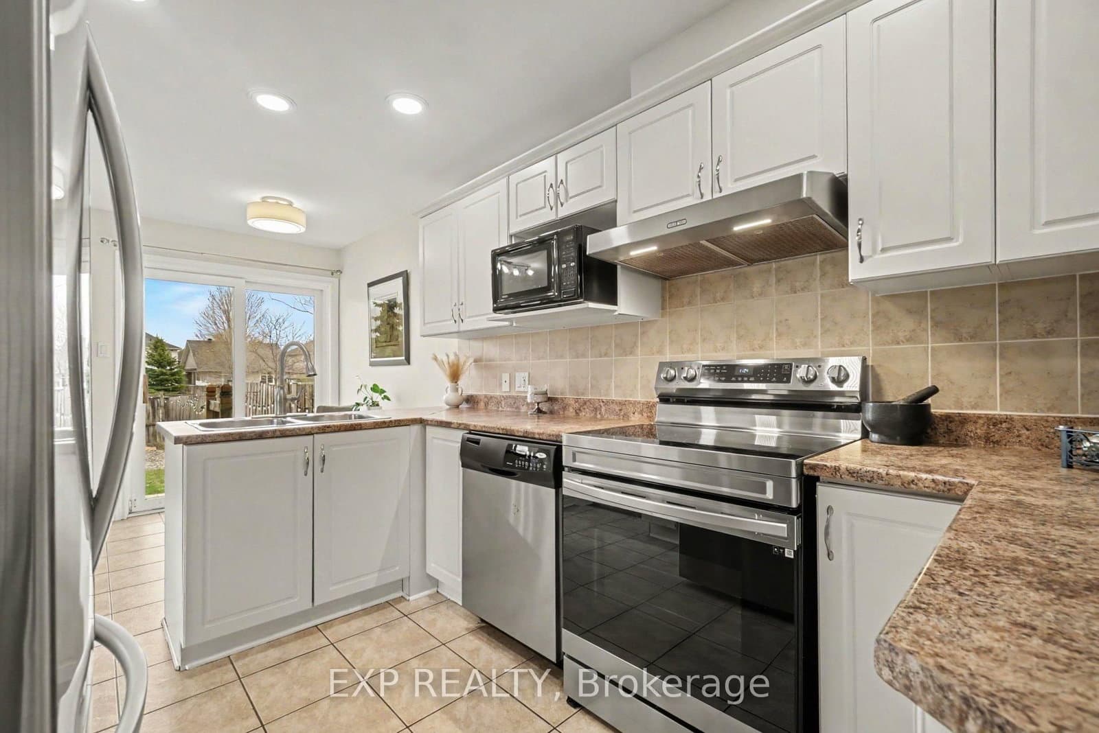 2100 Melette Crescent, Ottawa, ON — photo 11