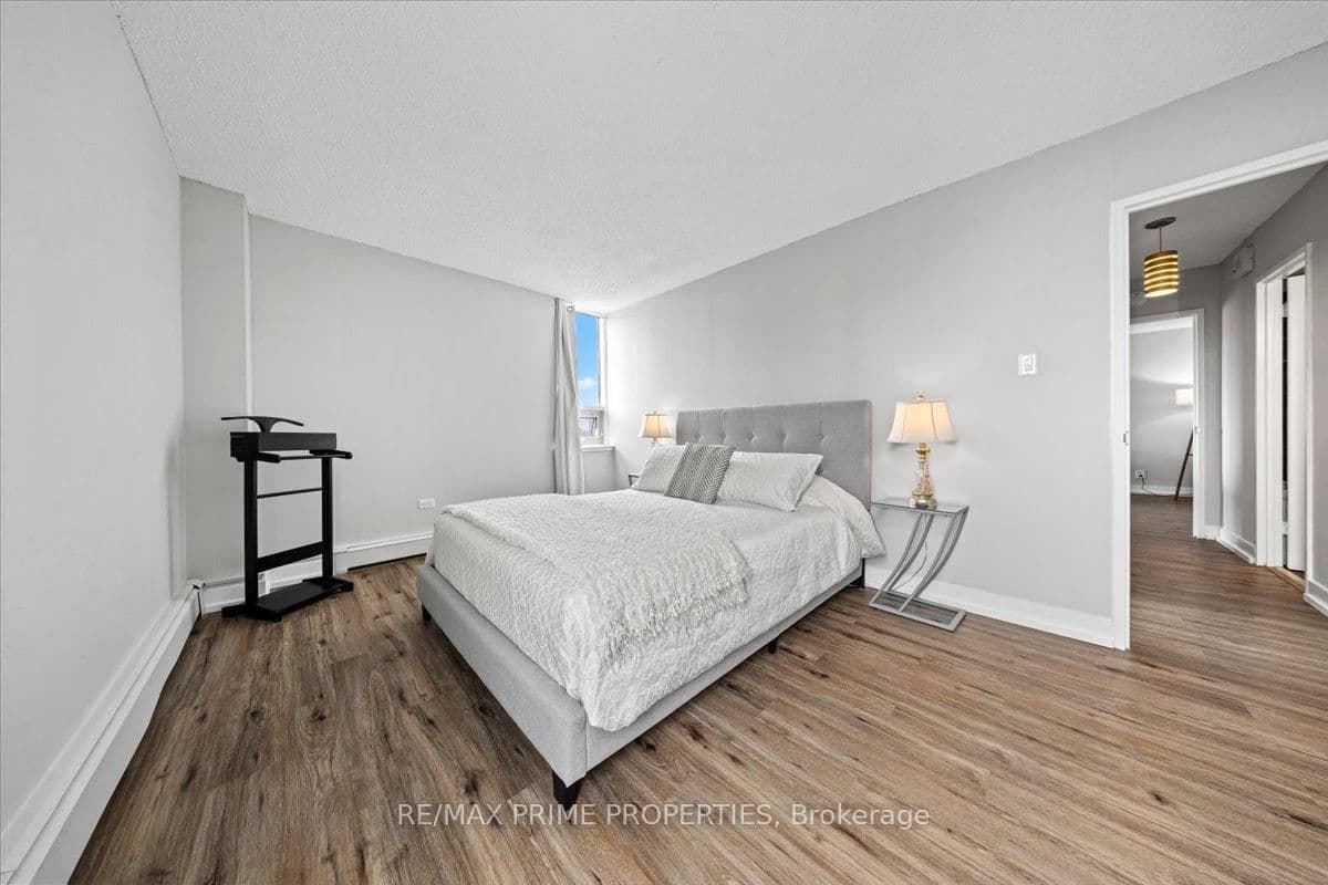804 - 505 St Laurent Boulevard, Ottawa, ON — photo 21