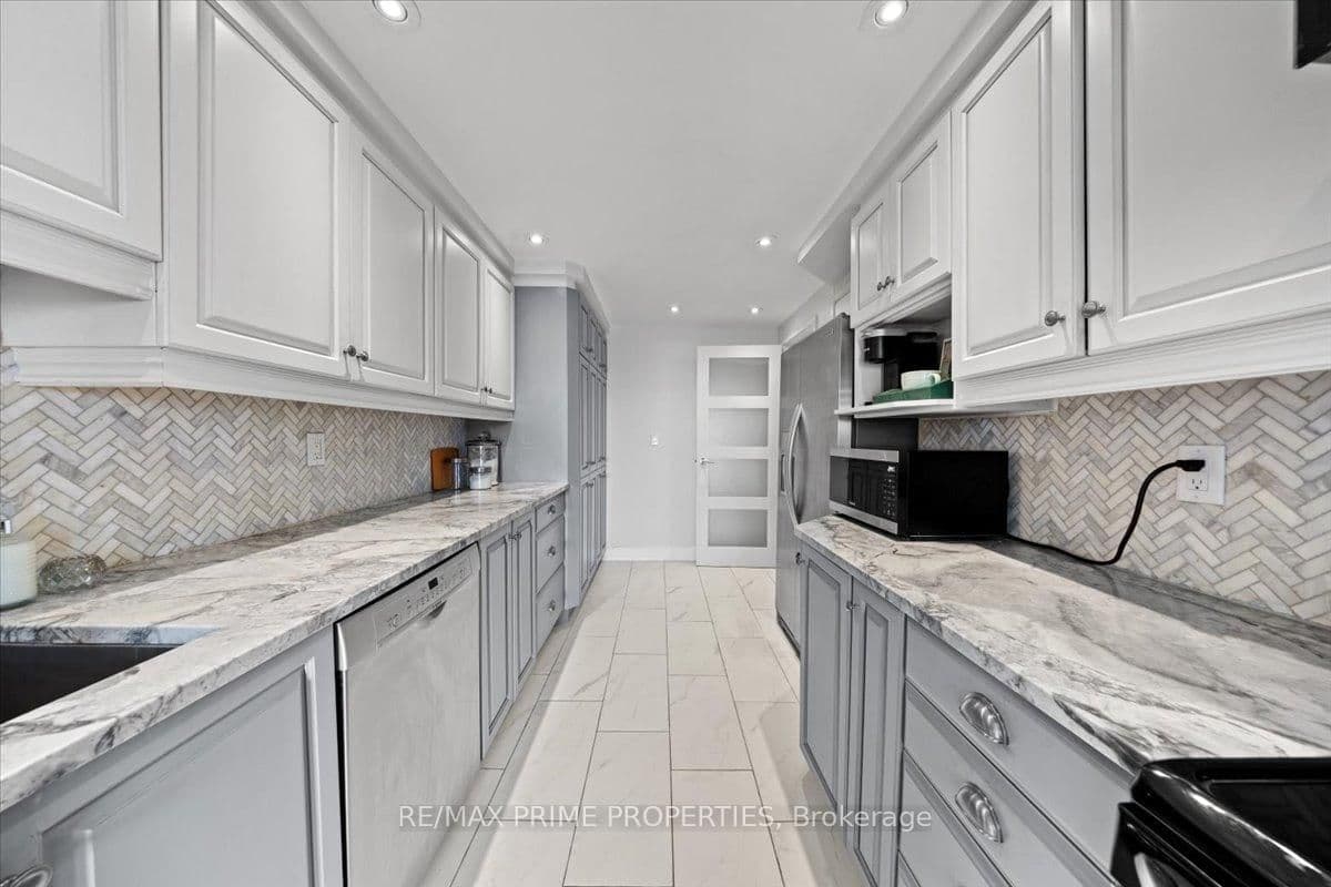 804 - 505 St Laurent Boulevard, Ottawa, ON — photo 7