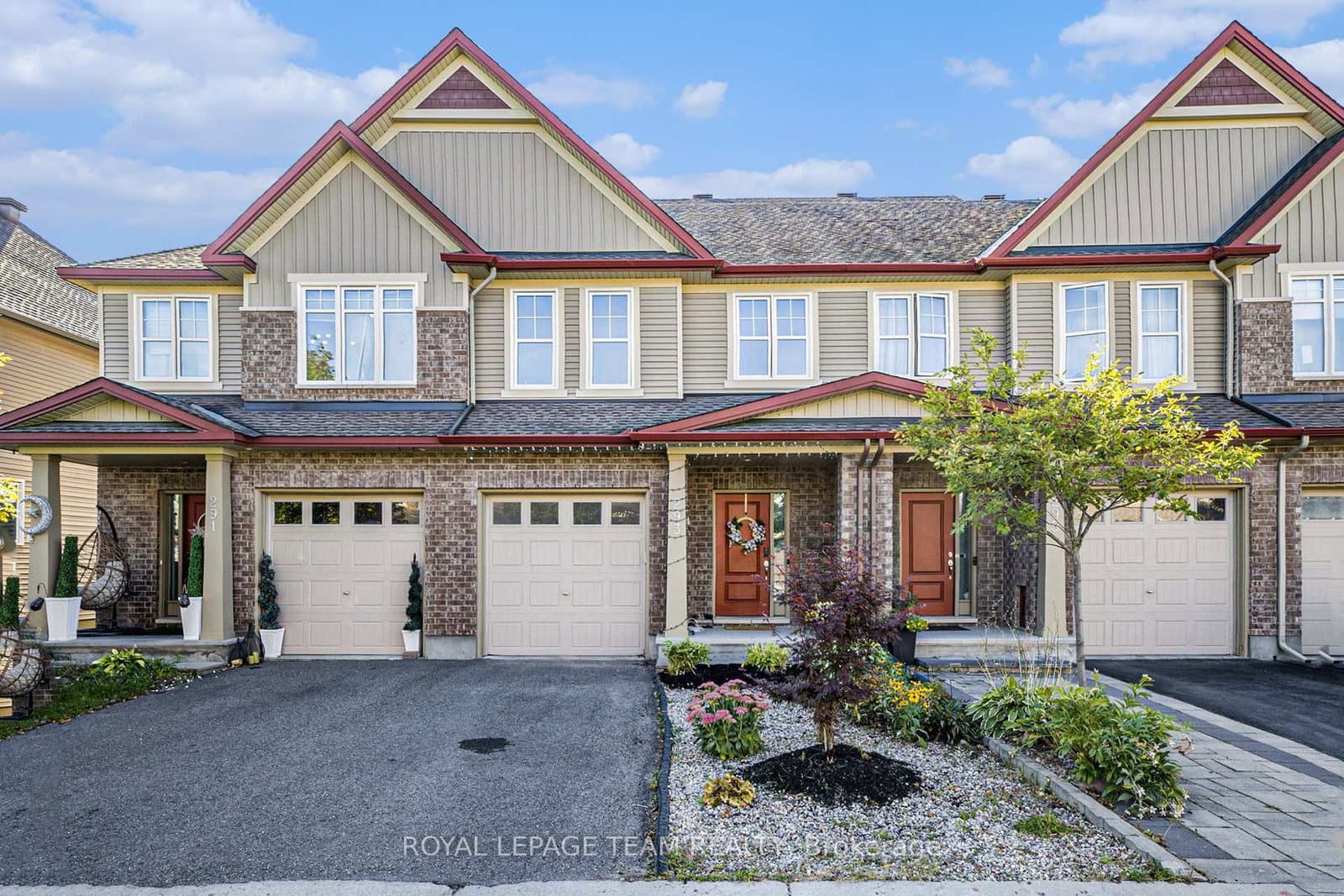 293 Fergus Crescent, Ottawa, ON